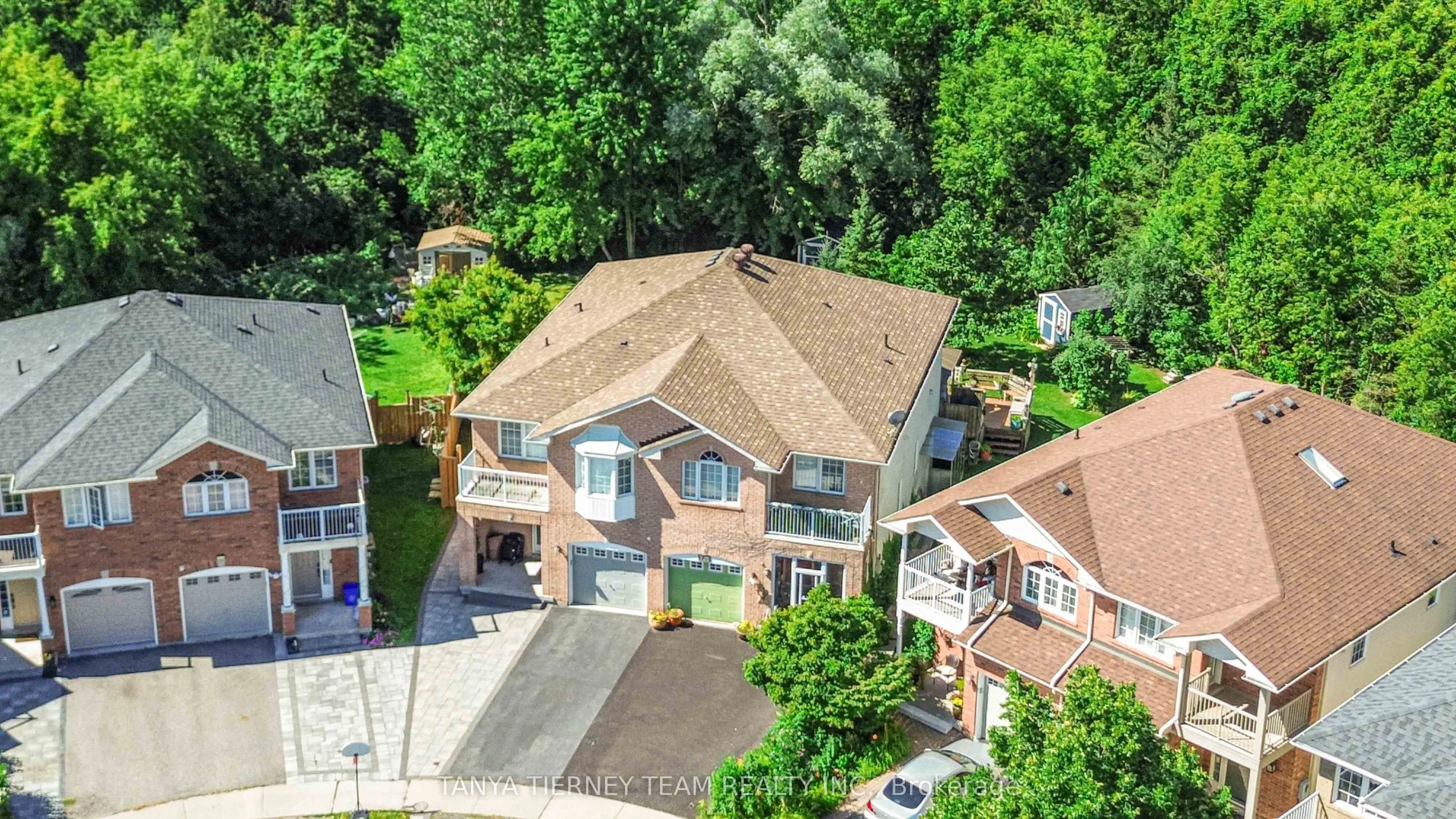 228 Shadow Place