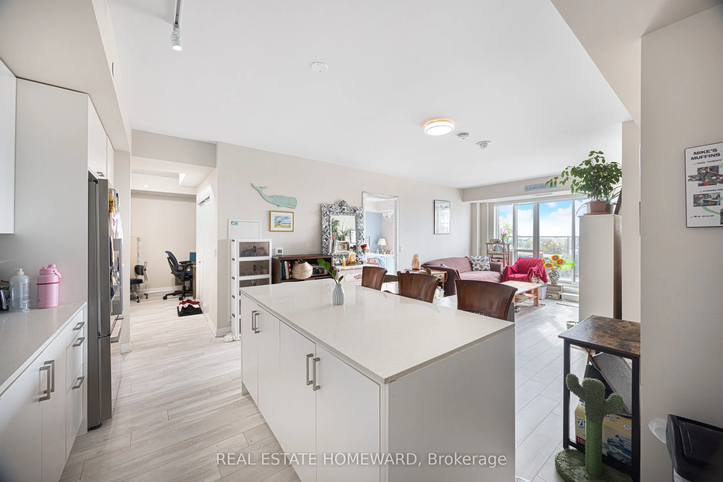 1630 Queen Street E #605