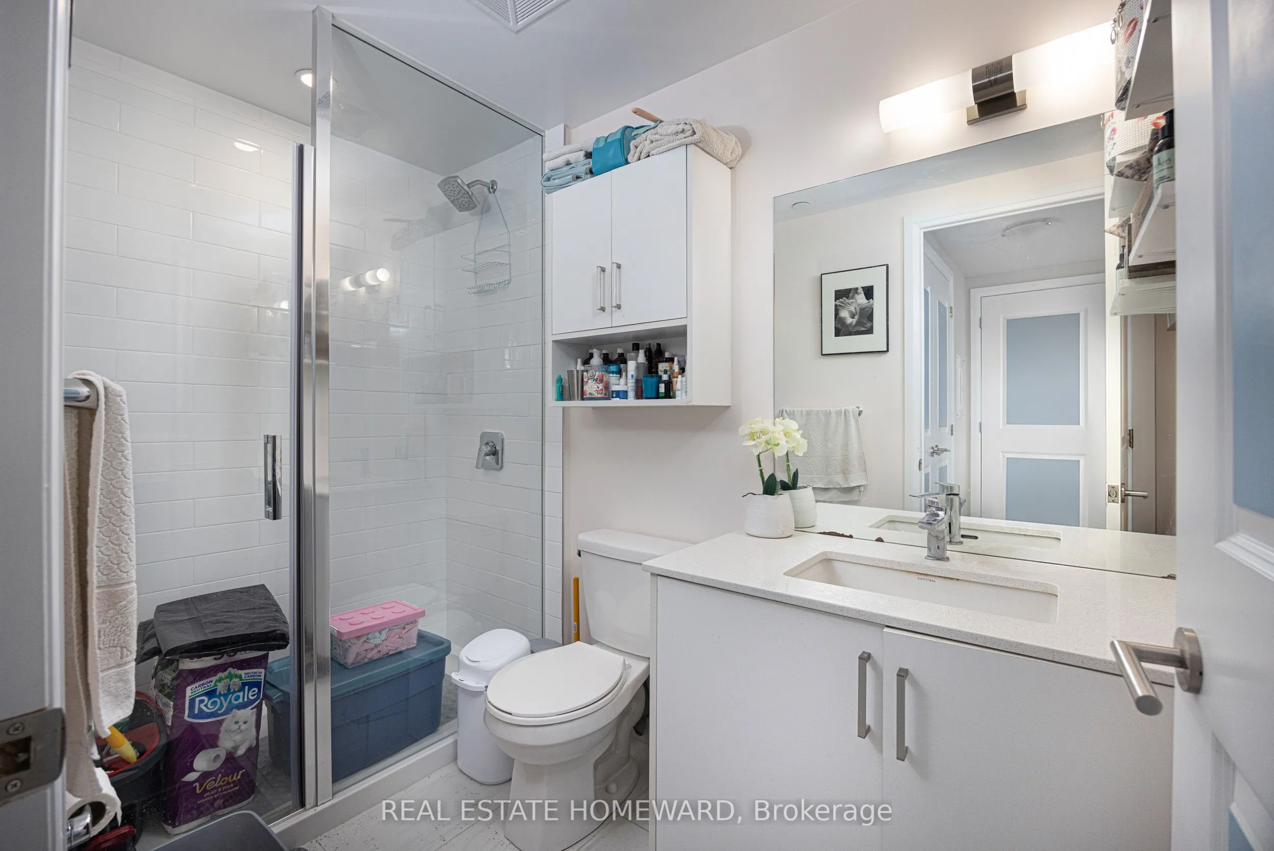 1630 Queen Street E #605