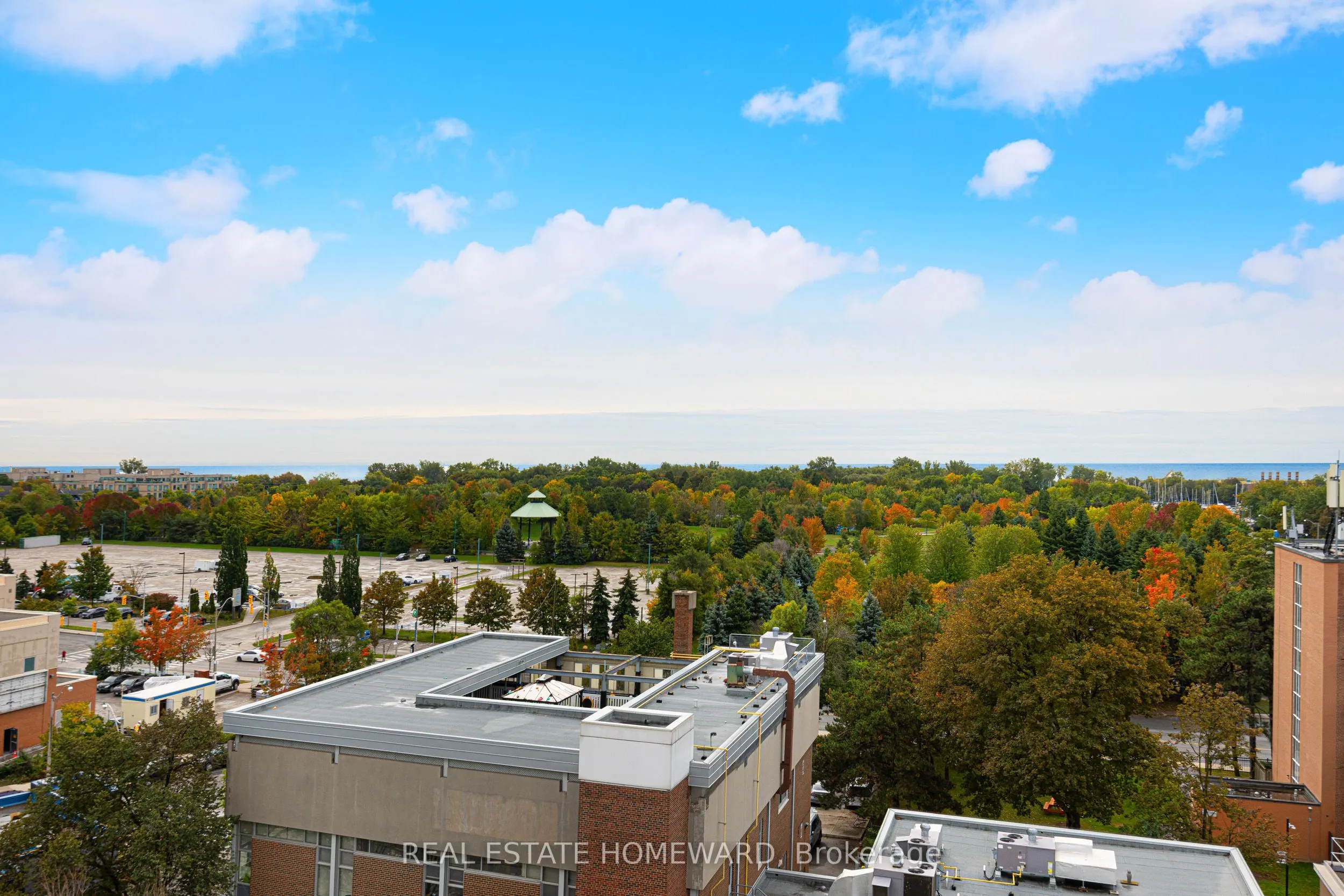 1630 Queen Street E #605