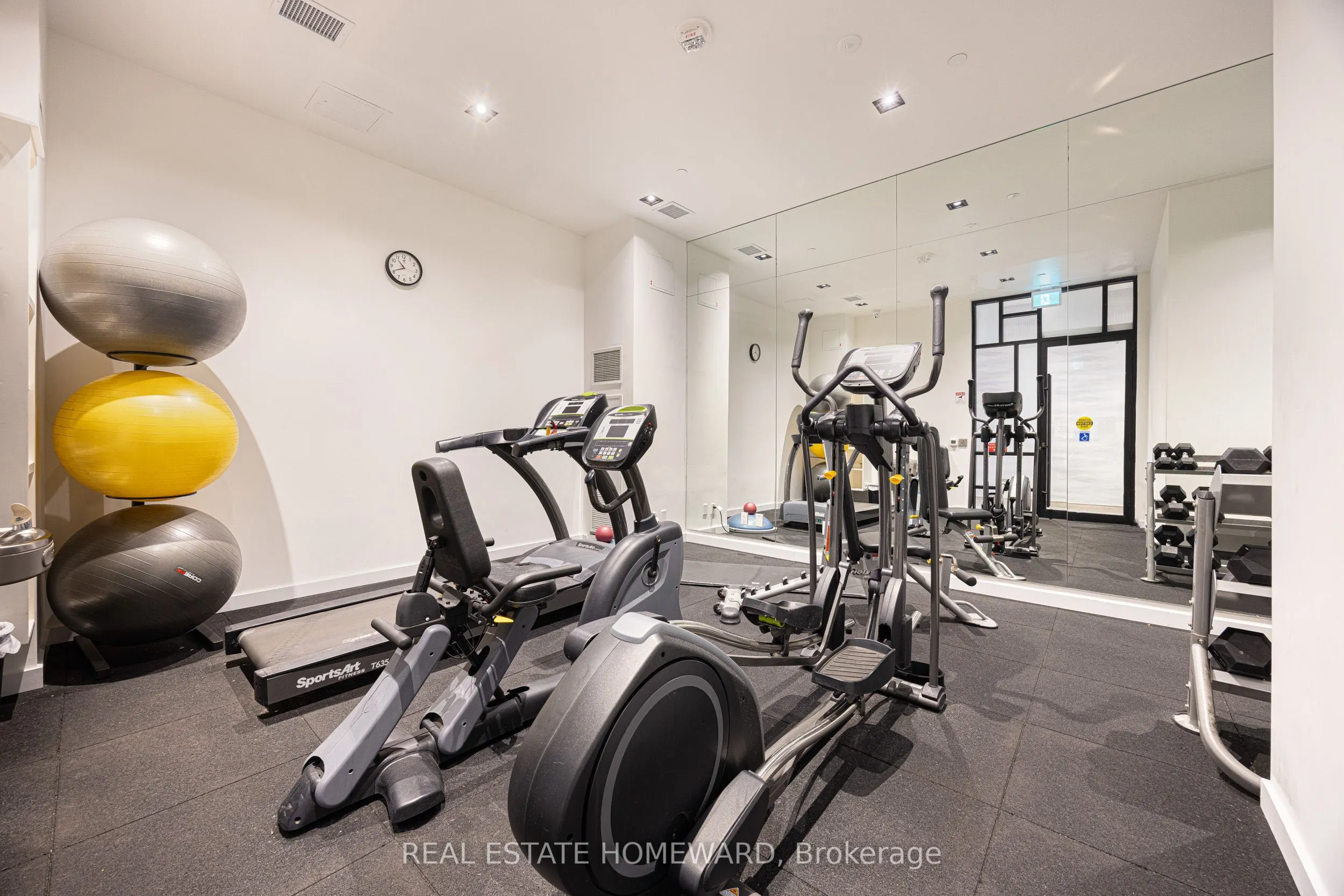 1630 Queen Street E #605
