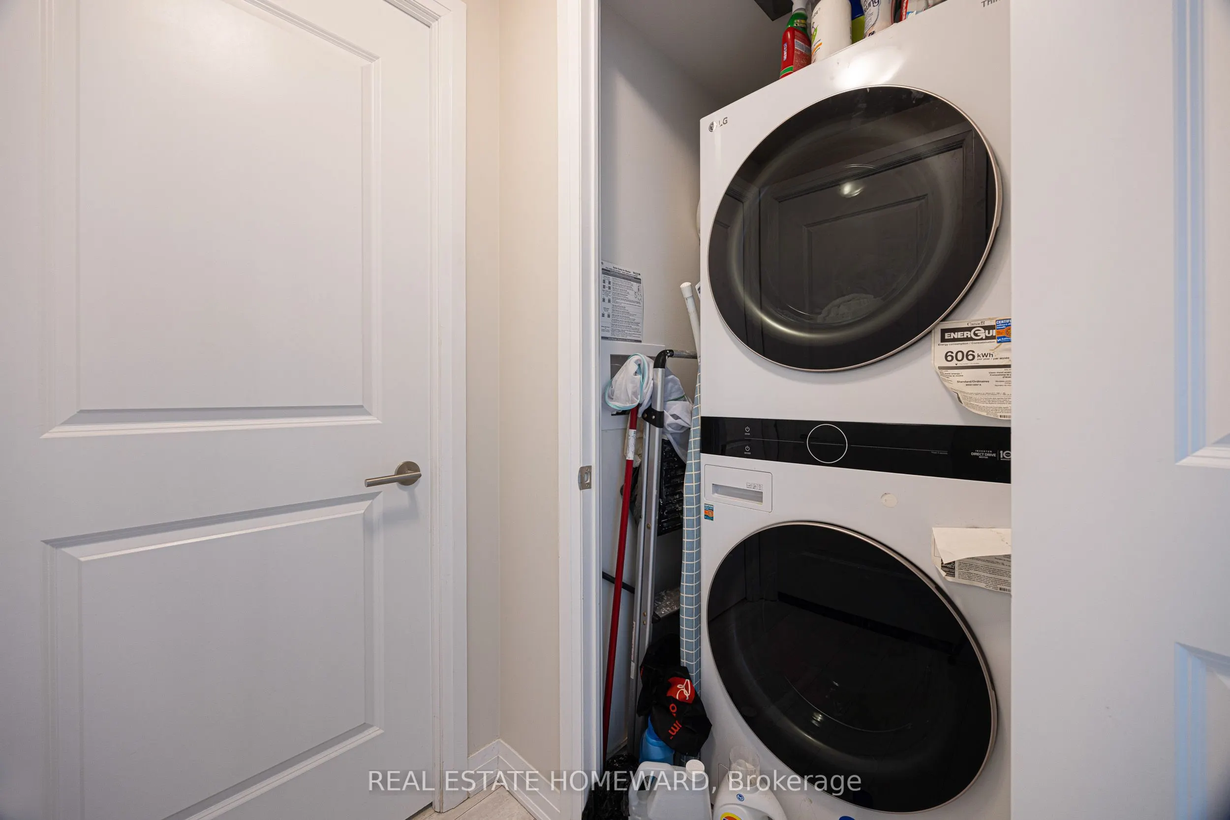 1630 Queen Street E #605