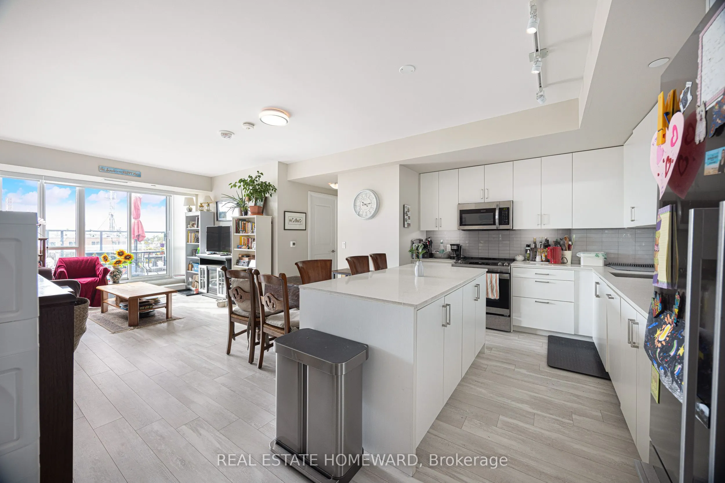 1630 Queen Street E #605