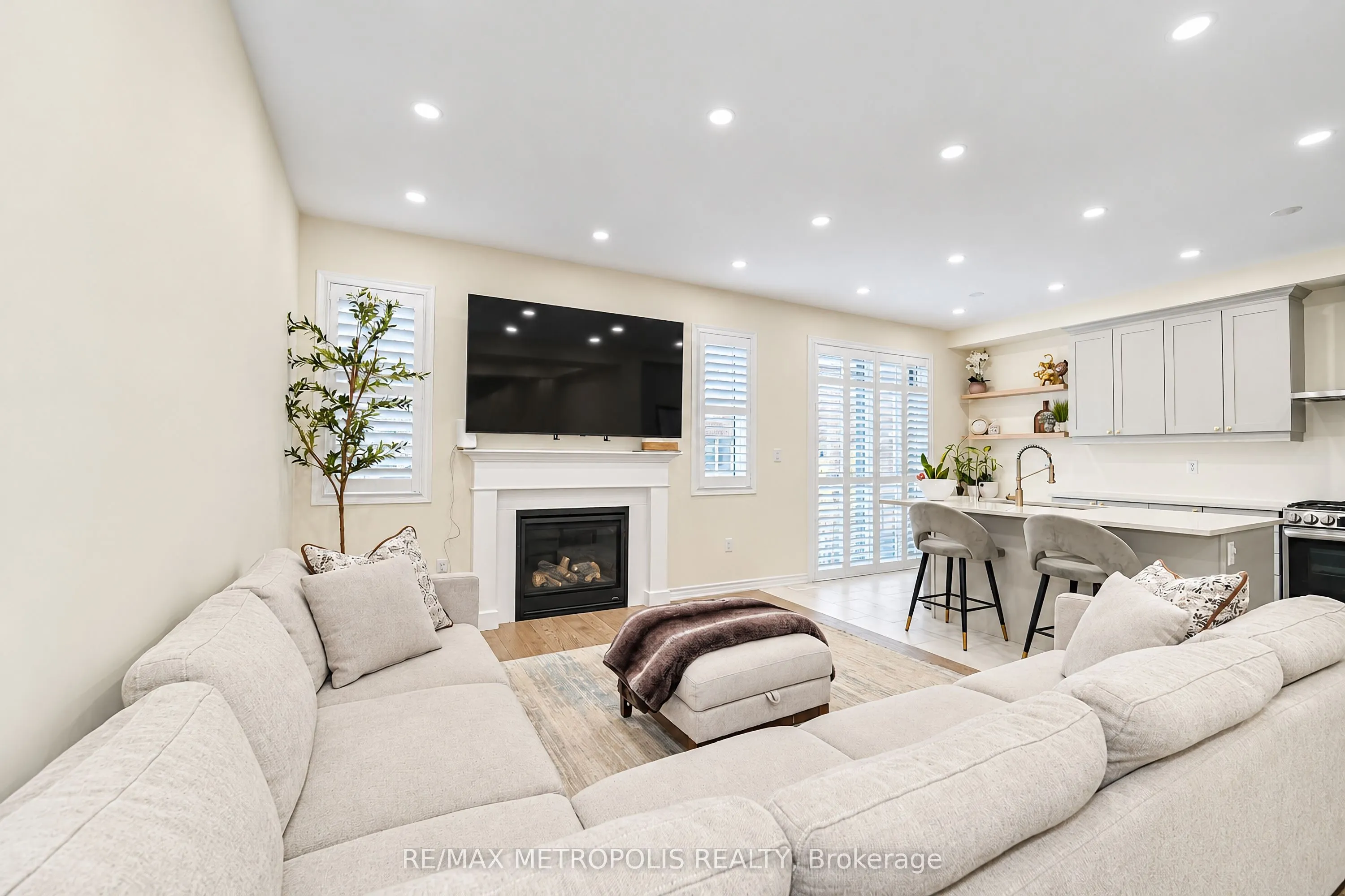 3237 Turnstone Boulevard