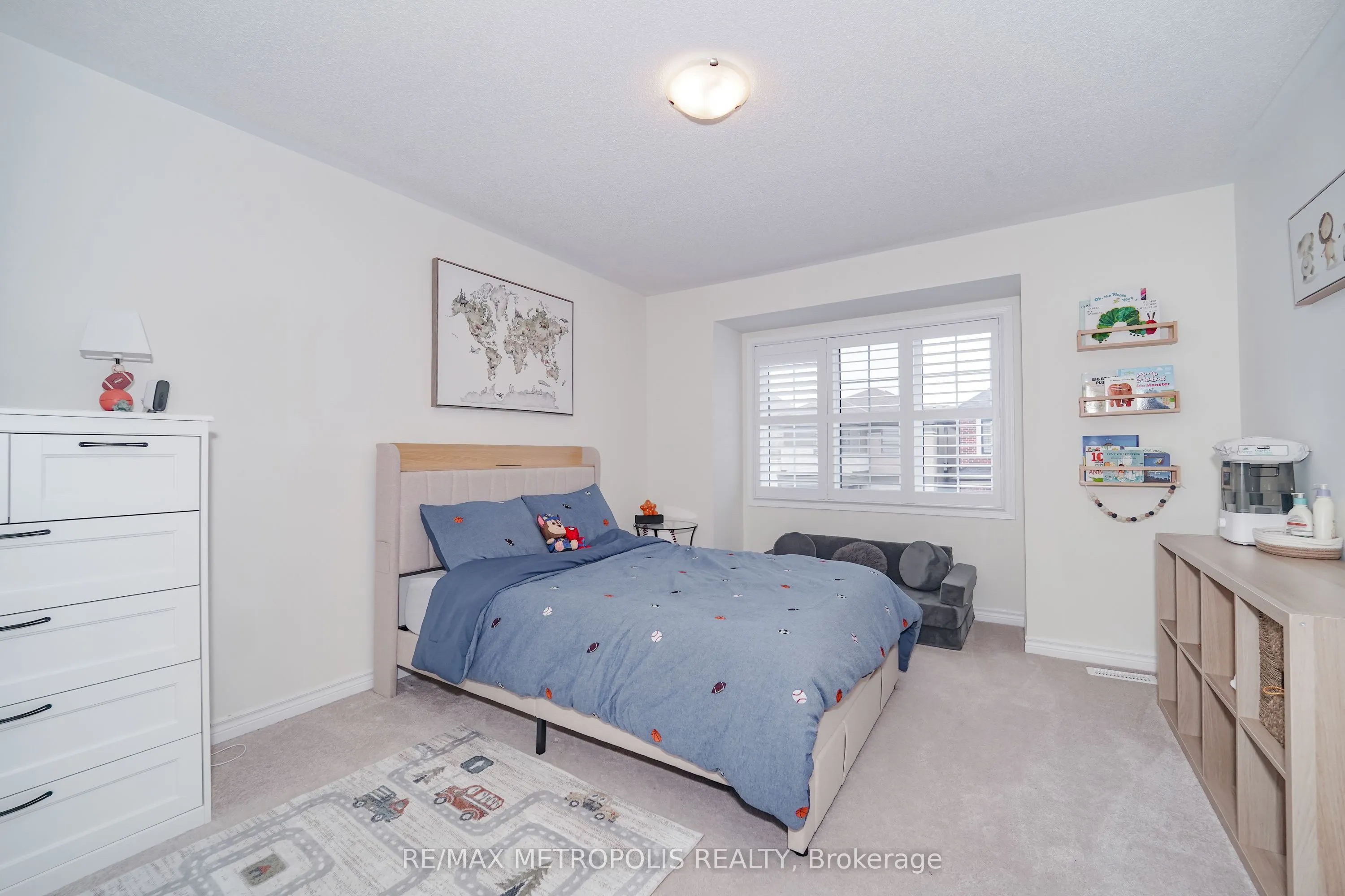 3237 Turnstone Boulevard