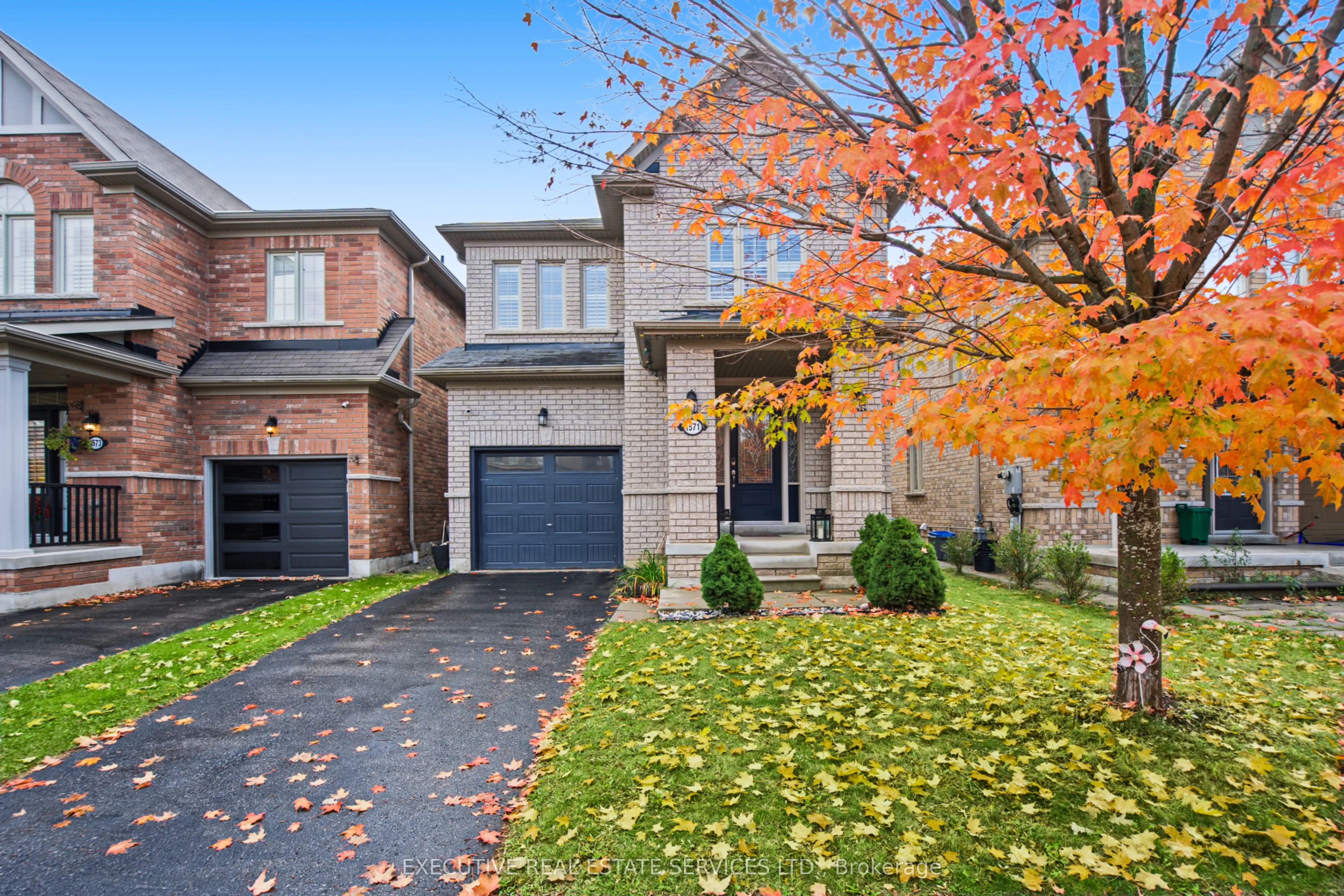 1571 Edgecroft Drive