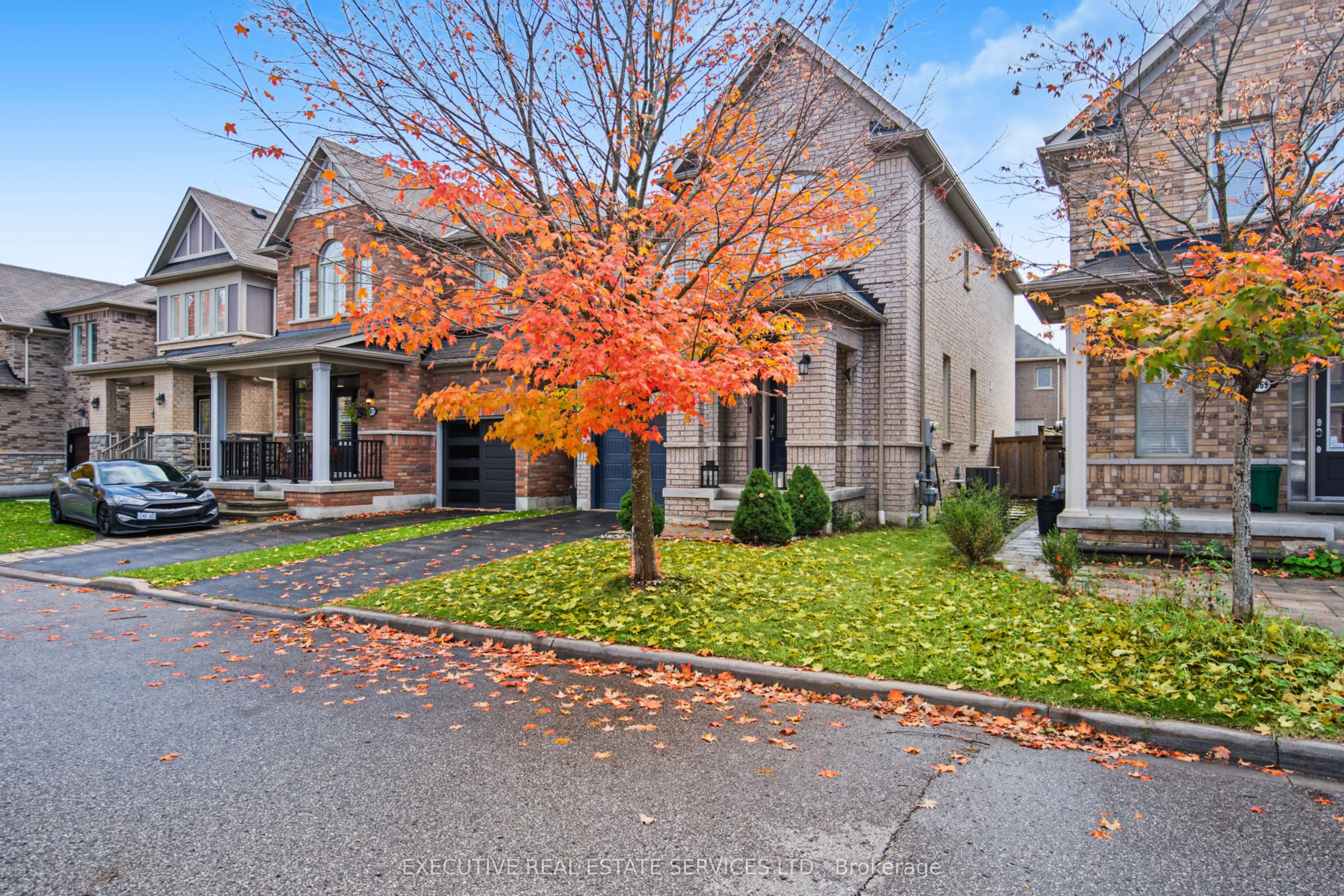 1571 Edgecroft Drive
