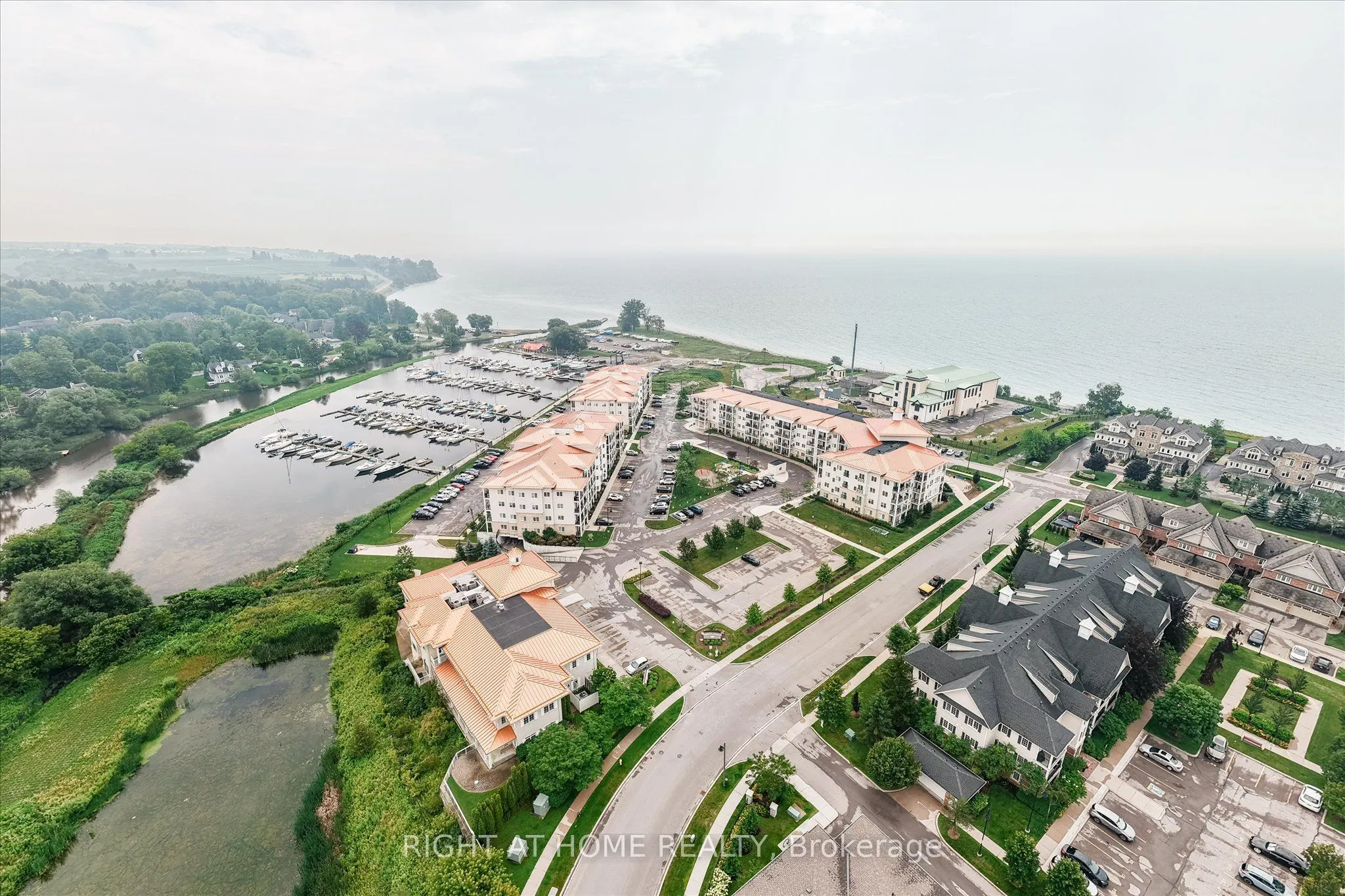 50 Lakebreeze Drive #321