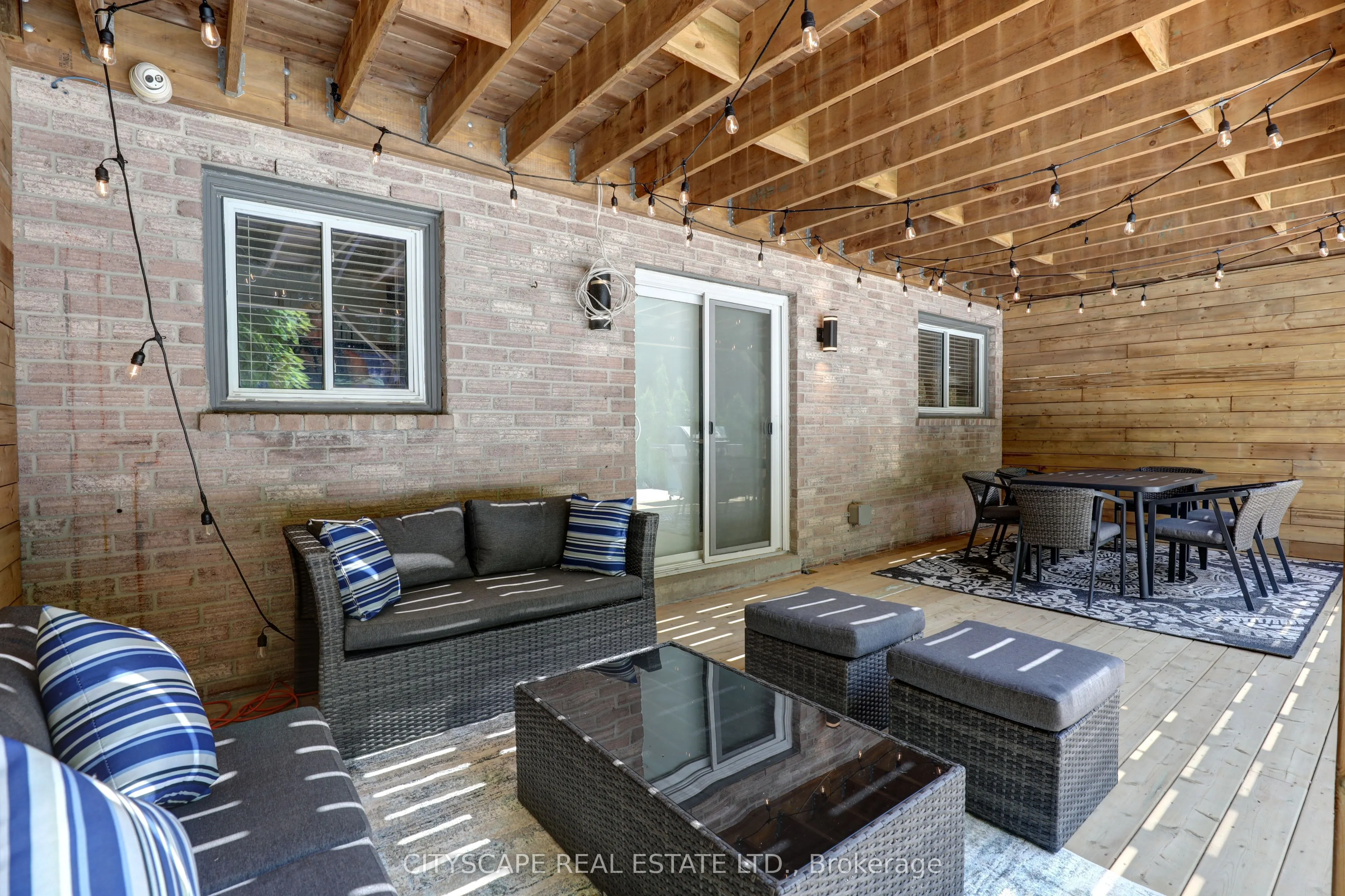 137 Ravenscroft Road #Main Floor