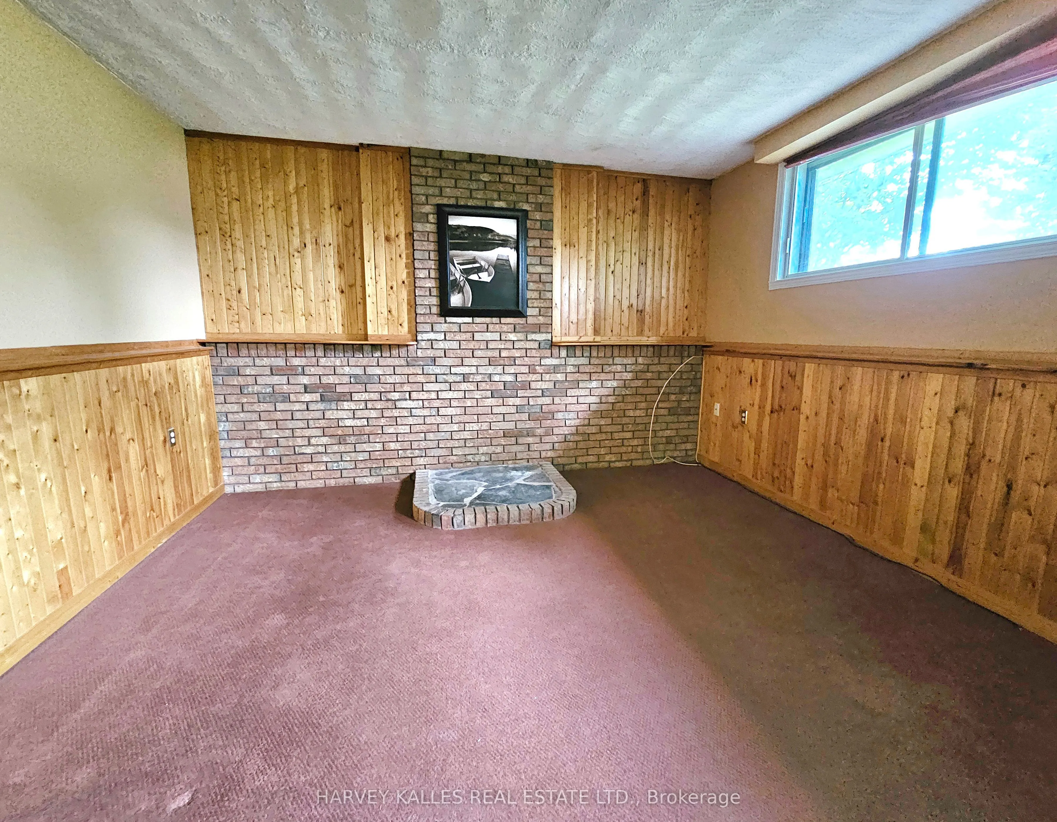 8 Pilkington Crescent