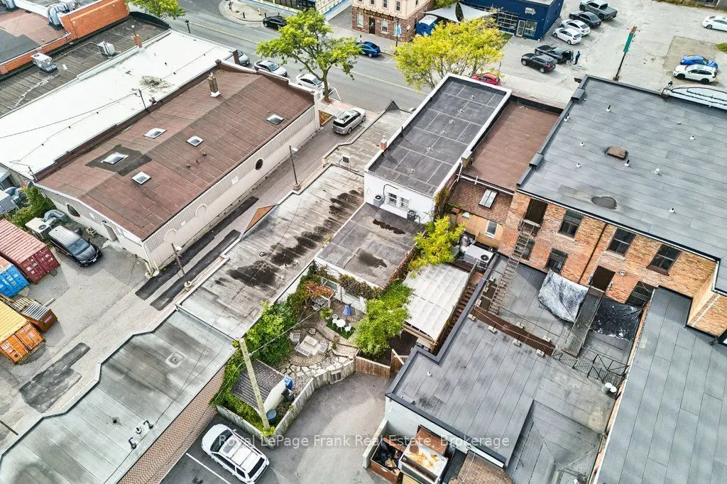 159 Brock Street N