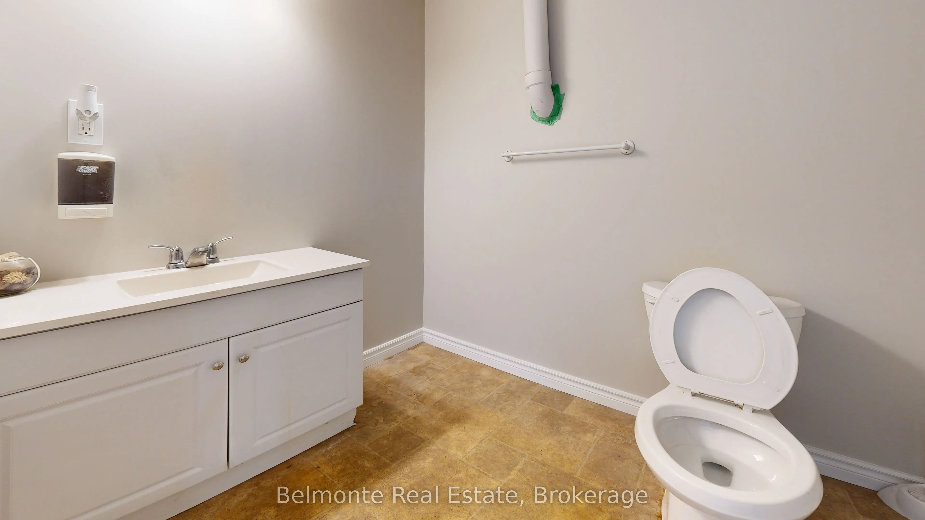 1333 Boundary Road #20
