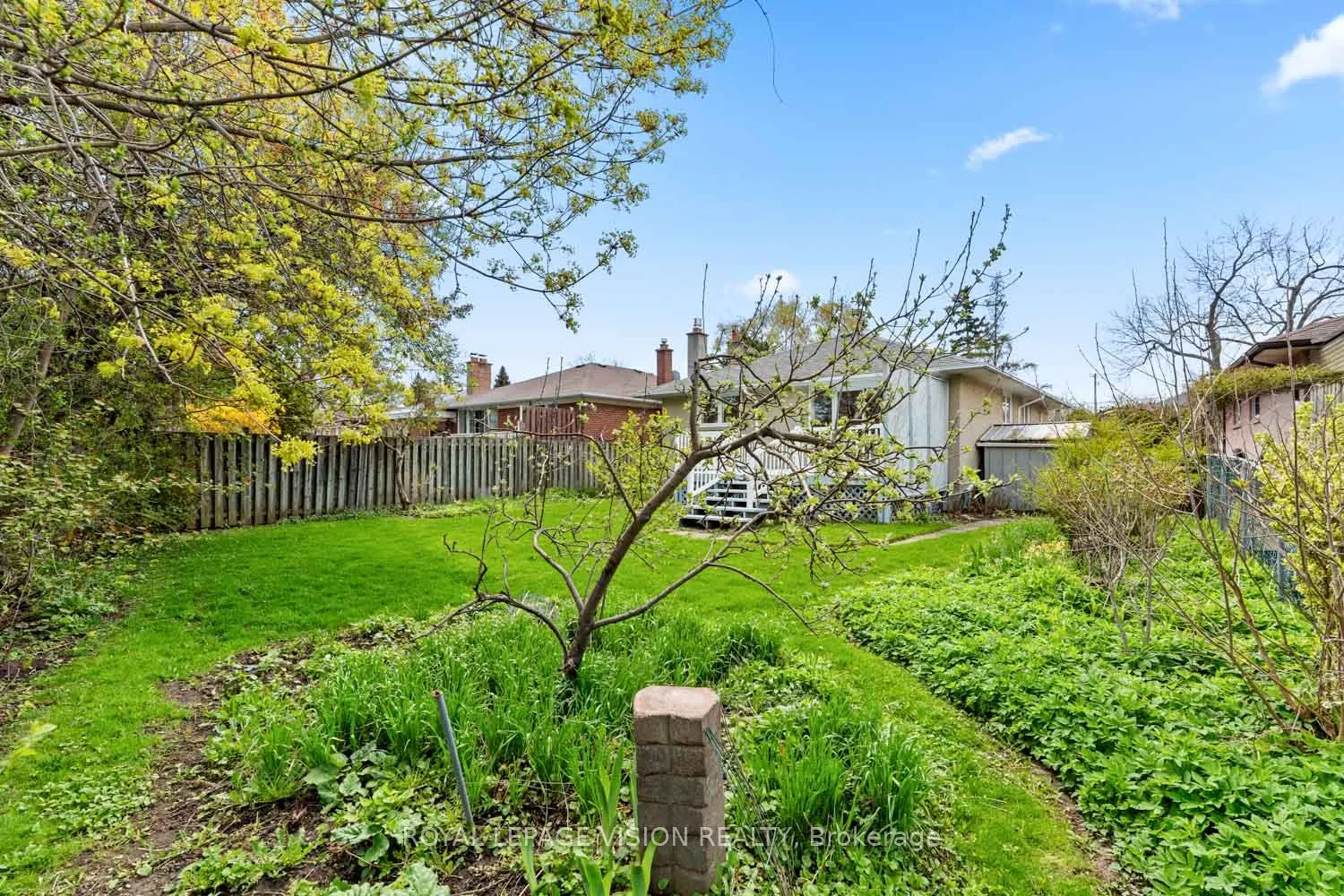 6 Macduff Crescent