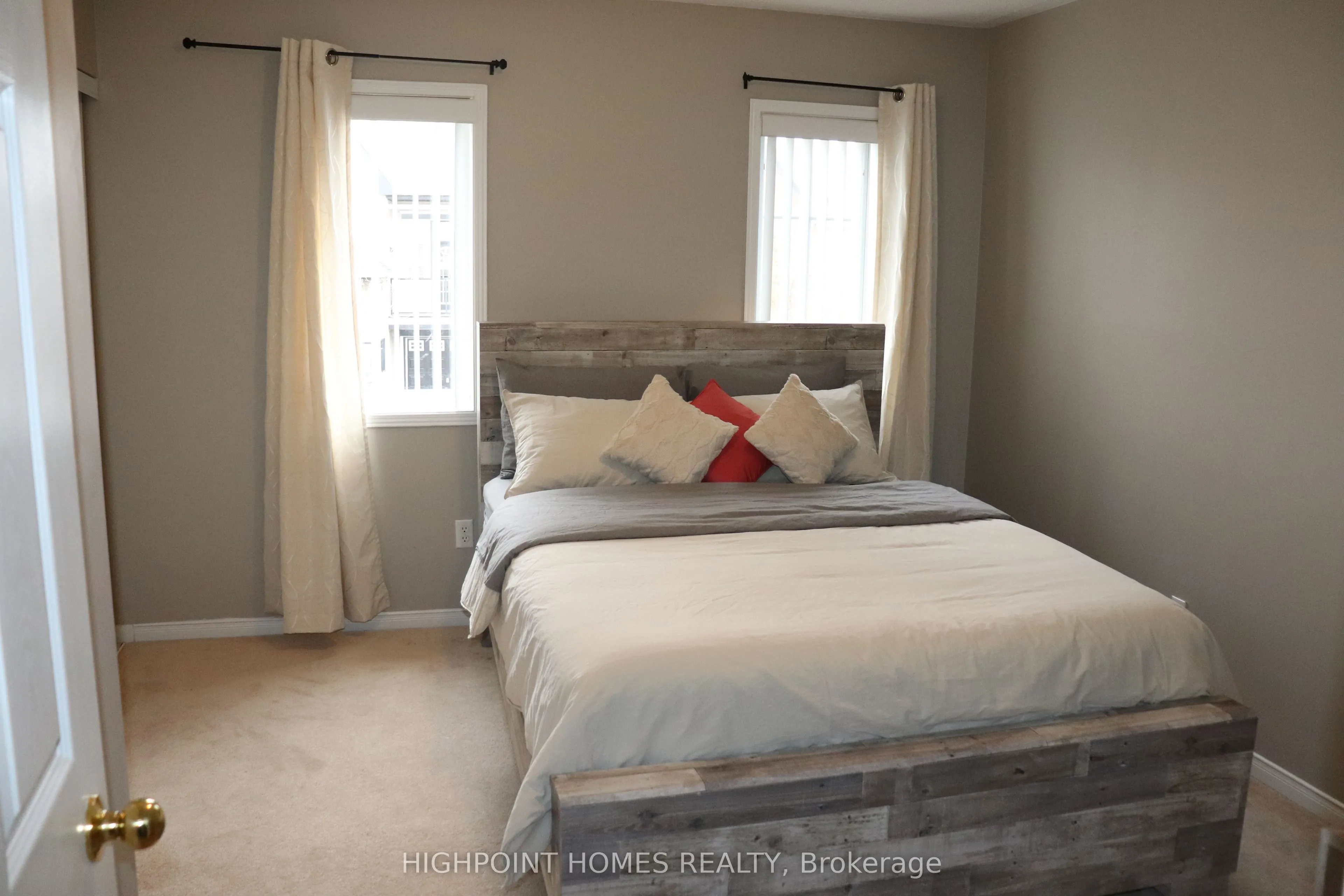 27 Mcnicol Crescent