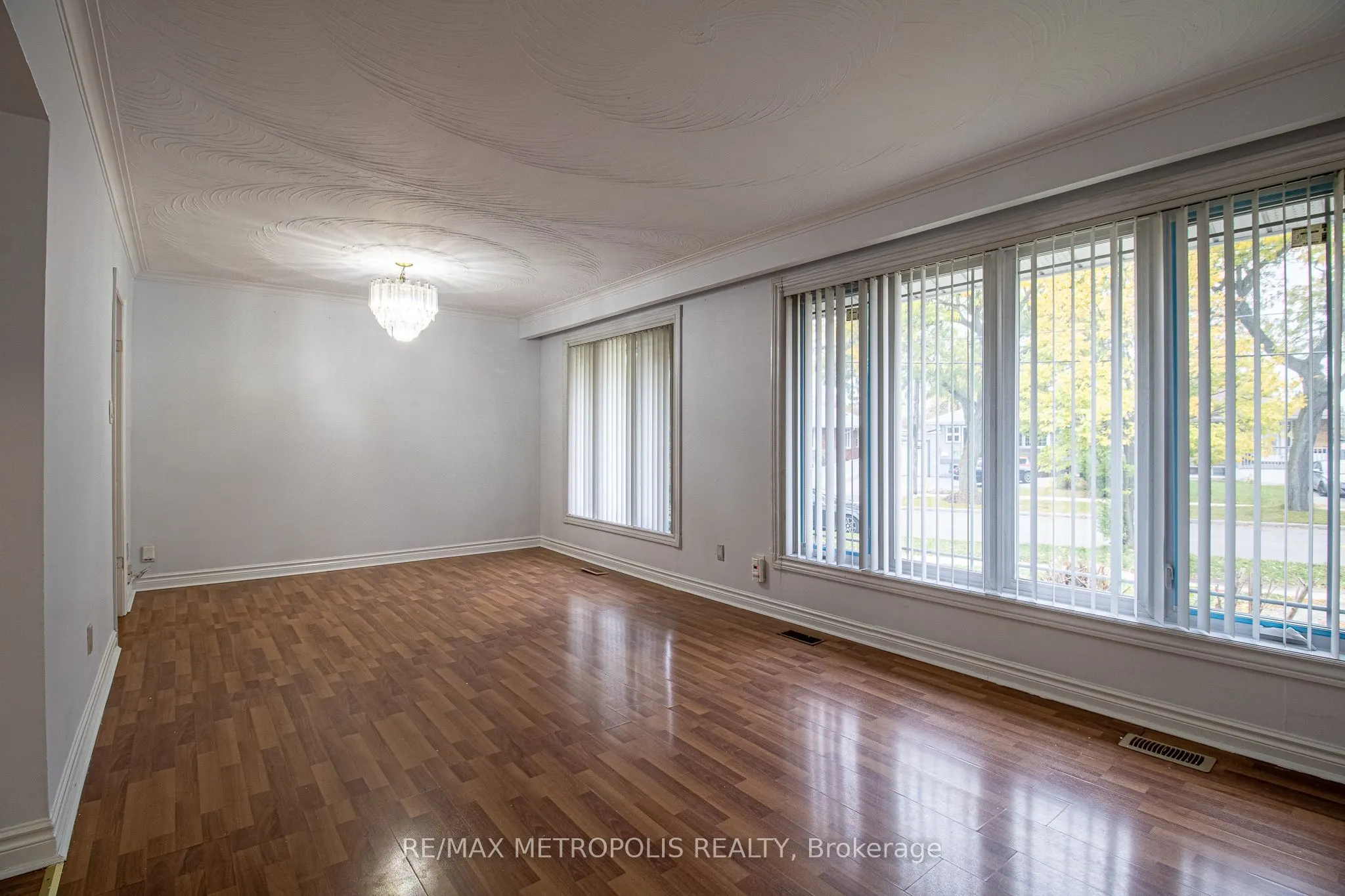 57 Chancellor Drive #Upper