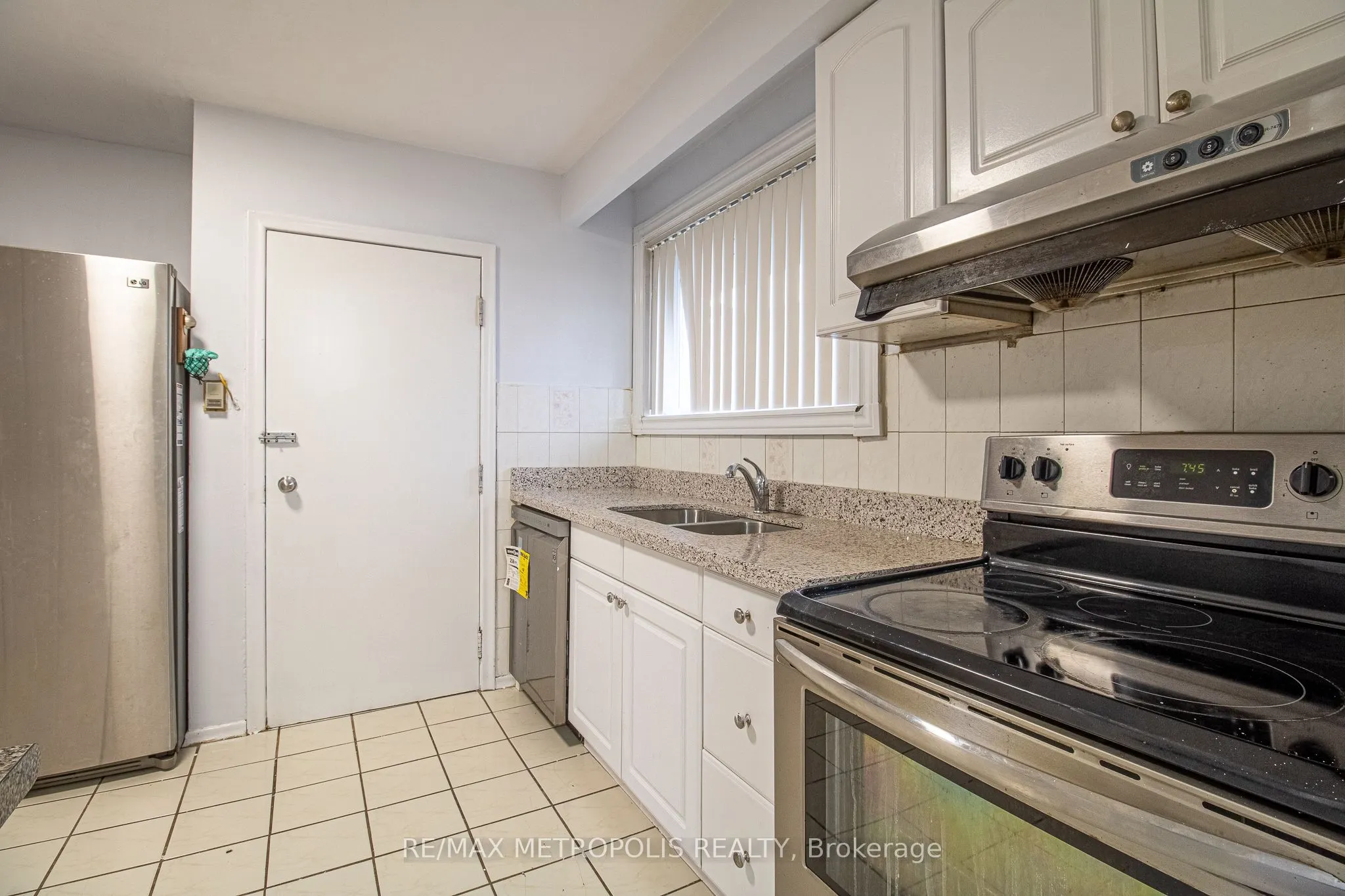 57 Chancellor Drive #Upper