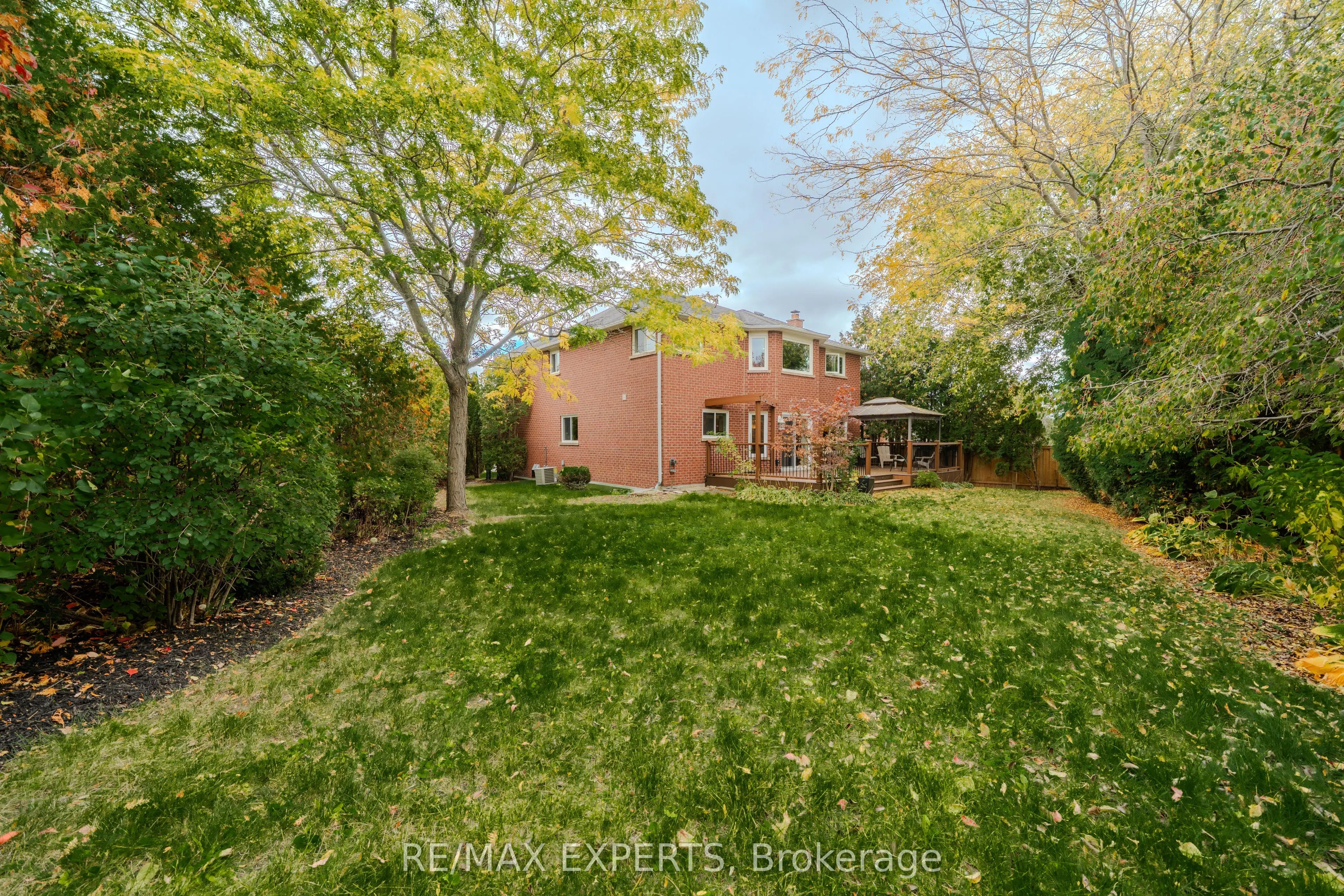 231 Mossbrook Square