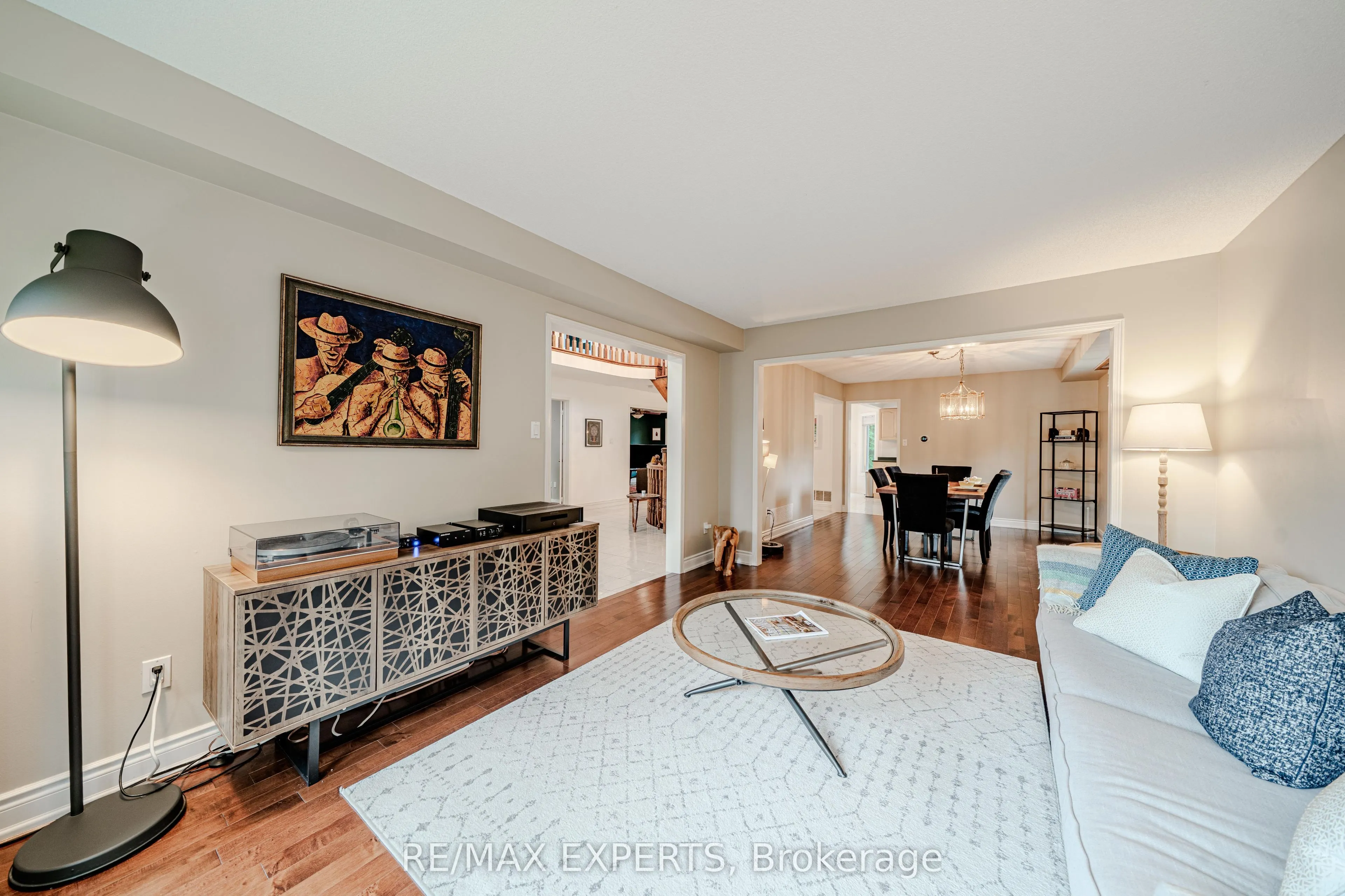 231 Mossbrook Square