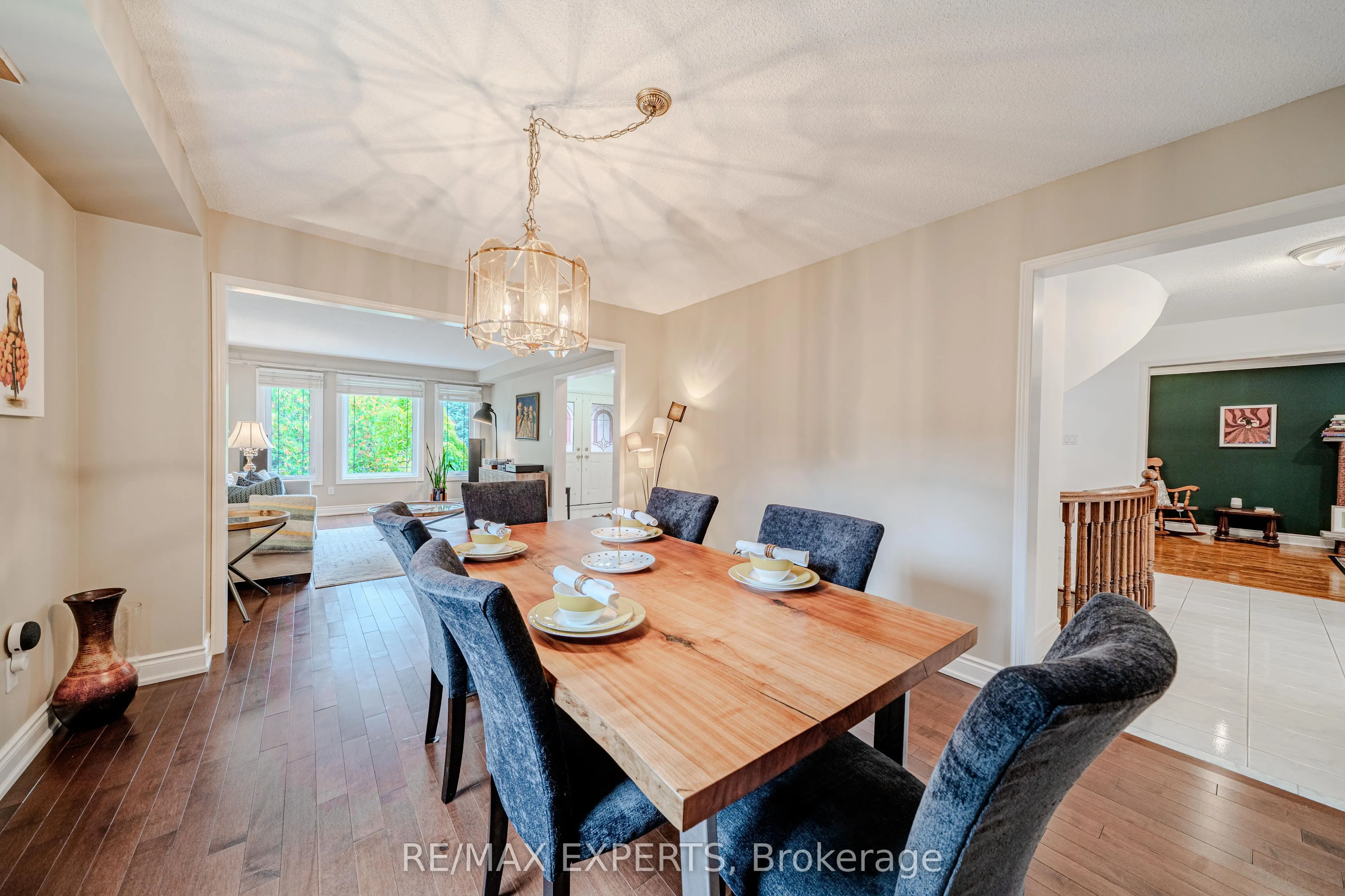 231 Mossbrook Square