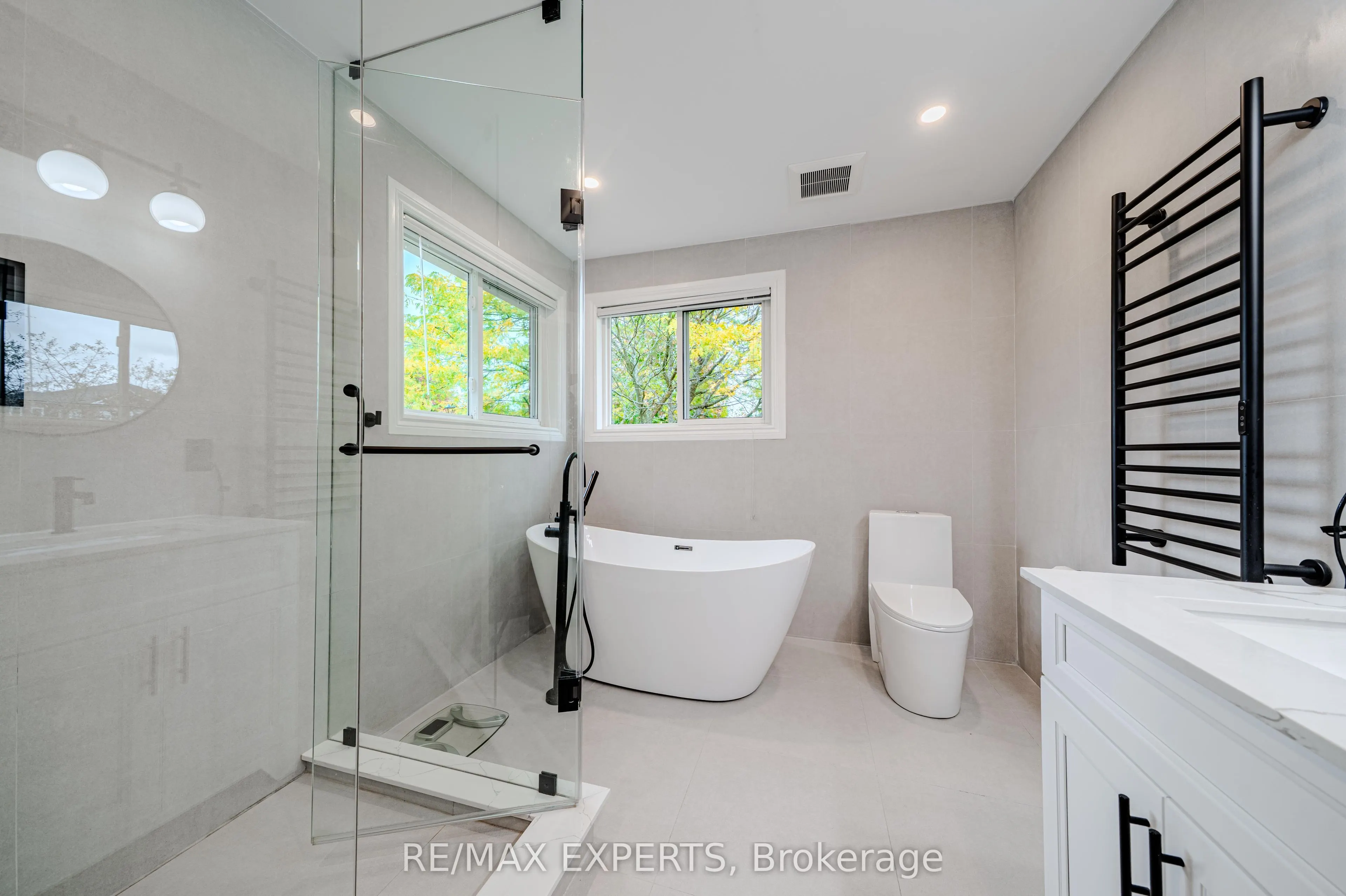 231 Mossbrook Square