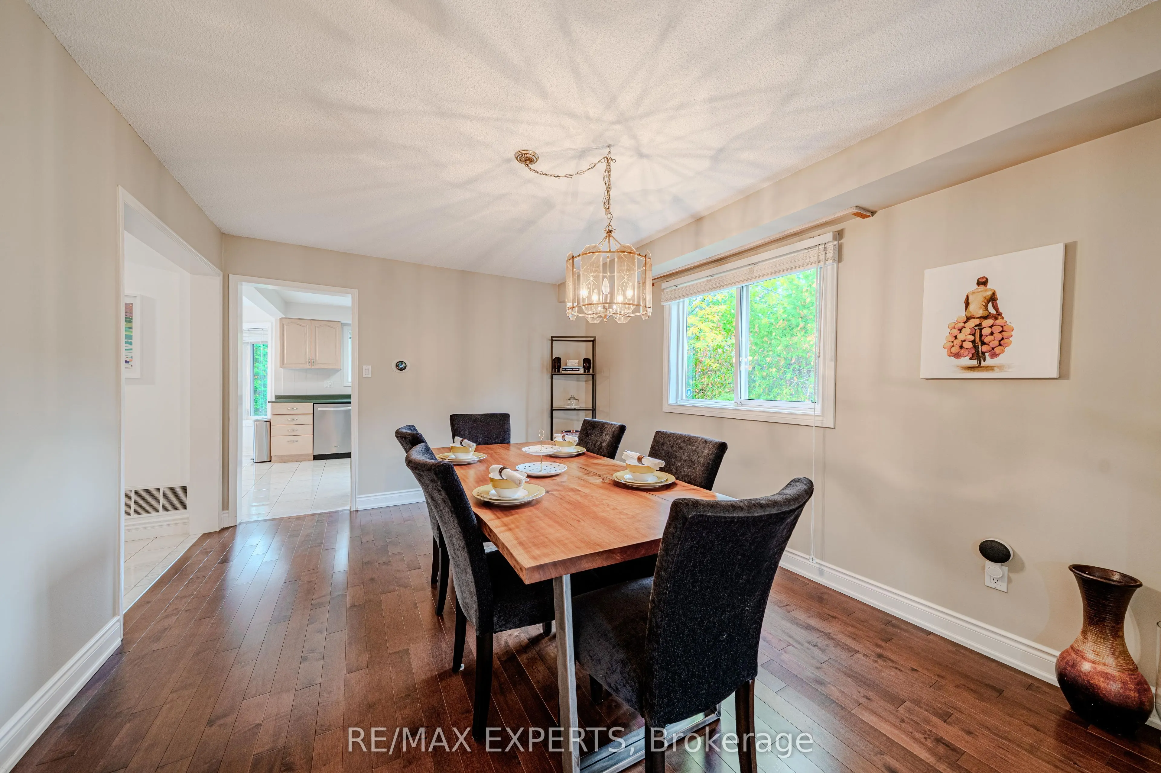 231 Mossbrook Square