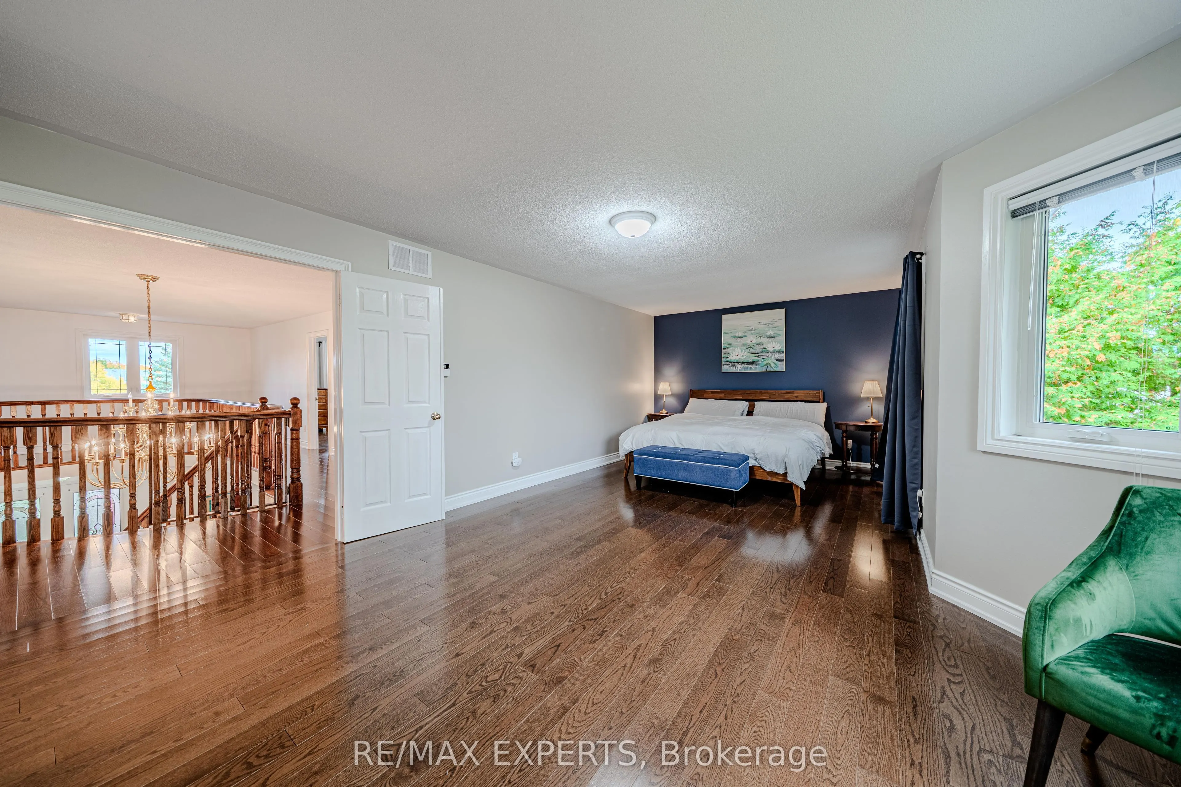 231 Mossbrook Square