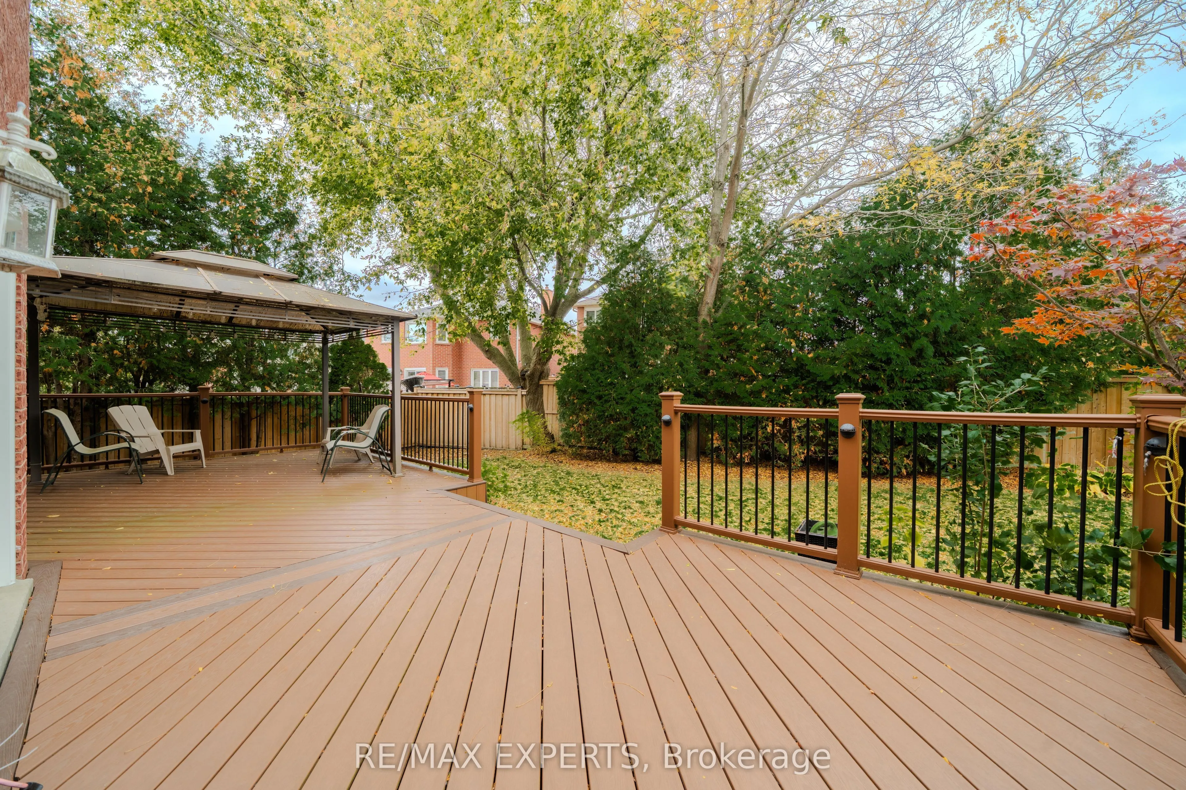 231 Mossbrook Square