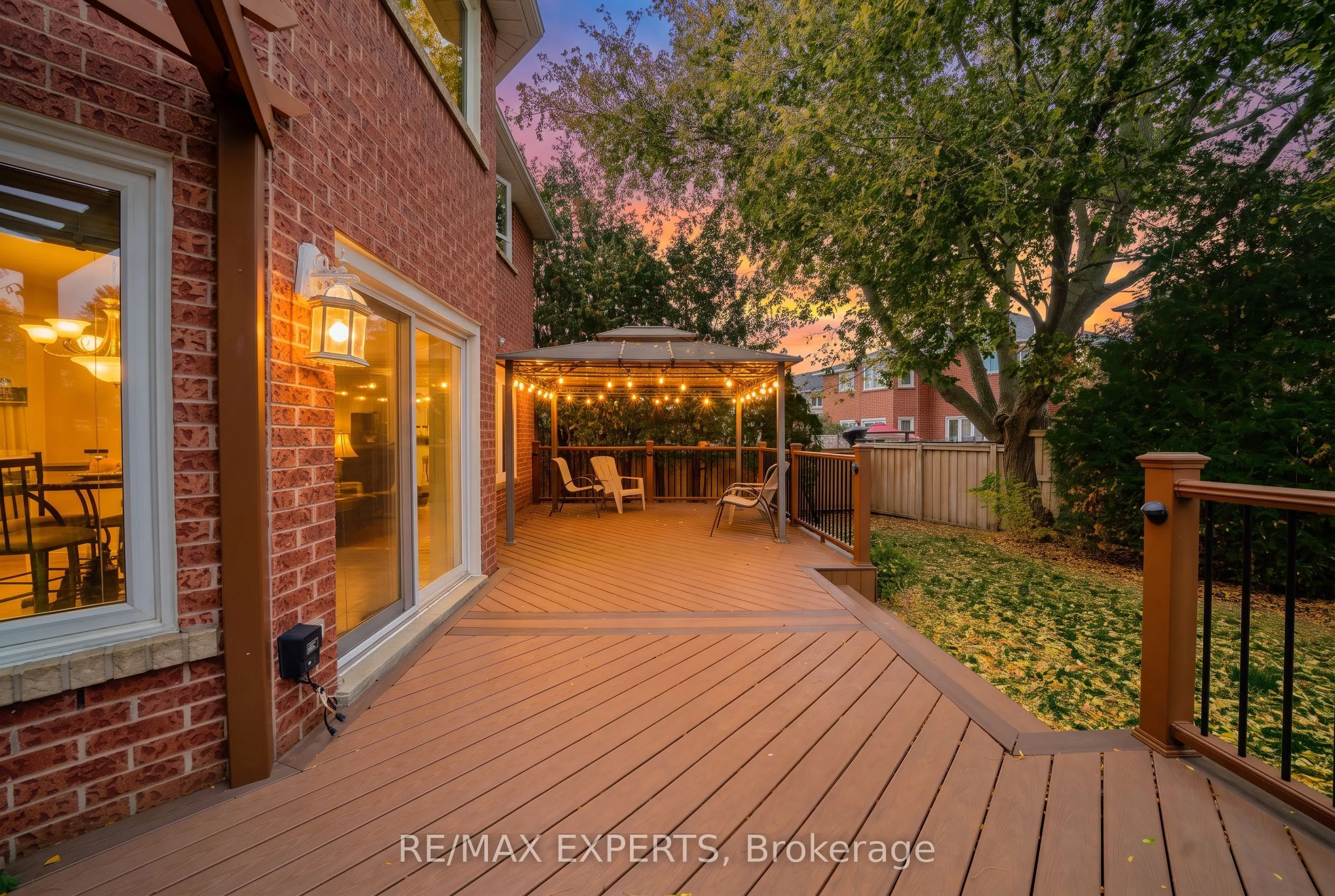 231 Mossbrook Square