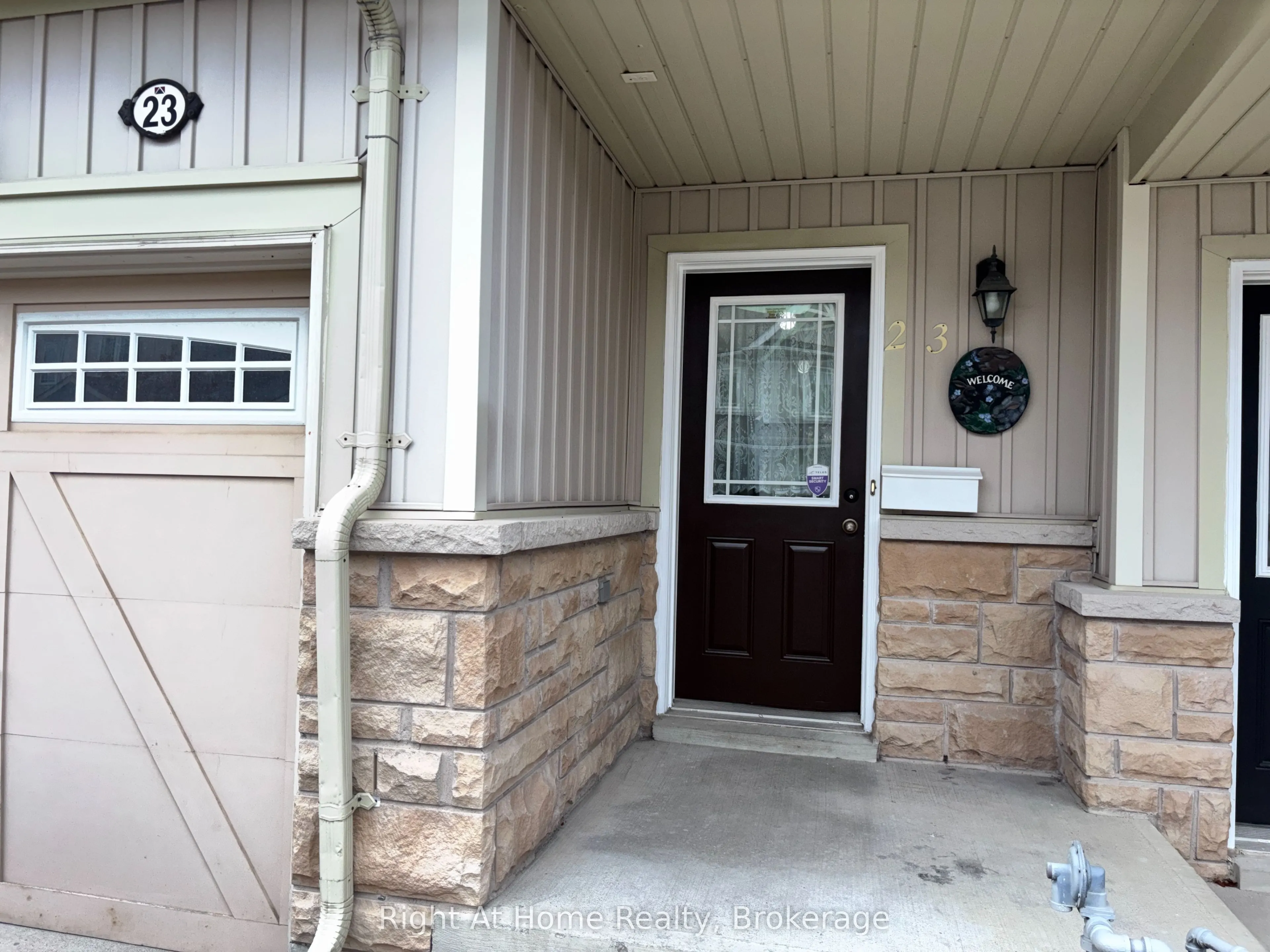 23 Connell Lane #19