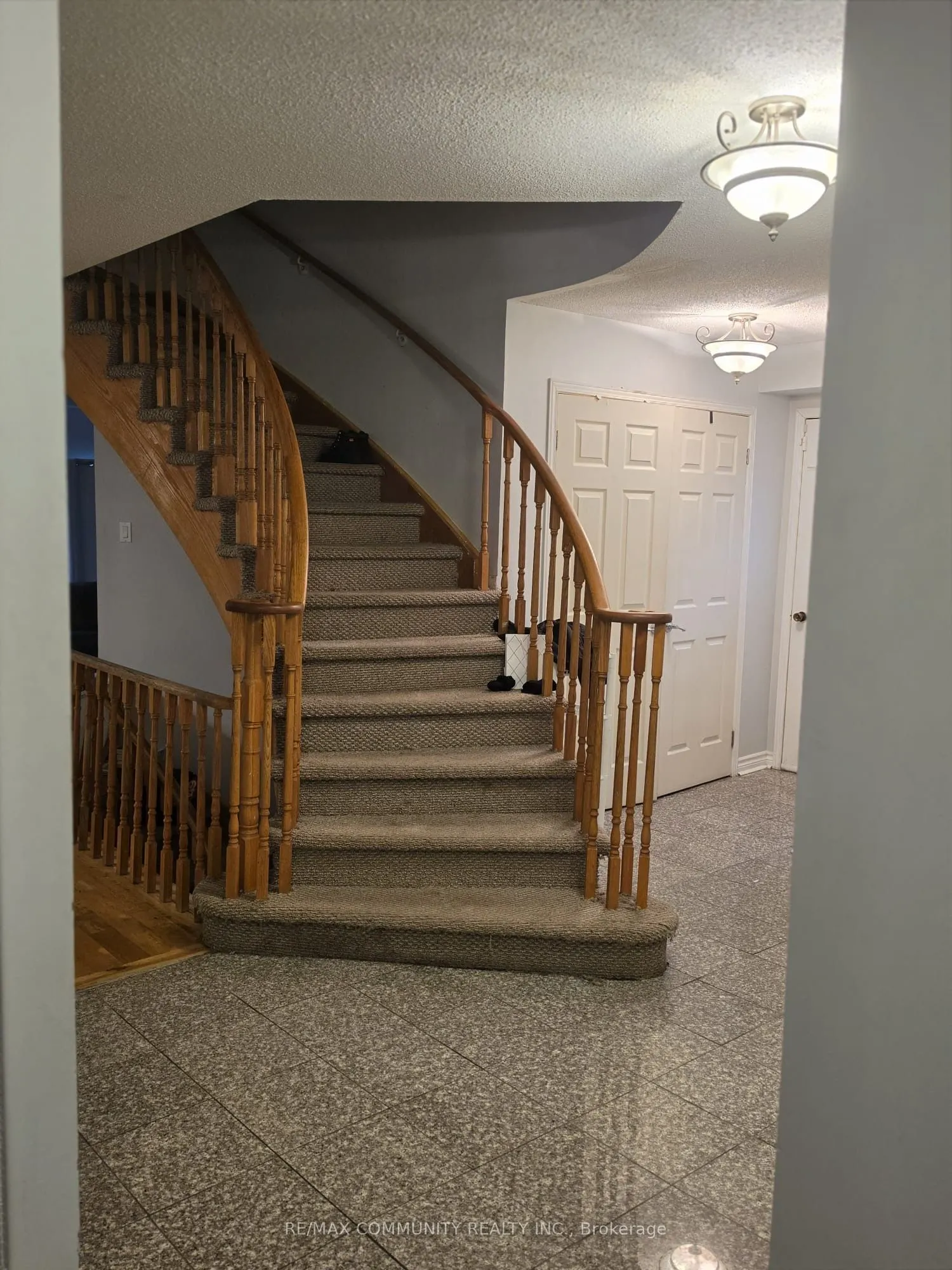36 Beaumont Drive #Upper