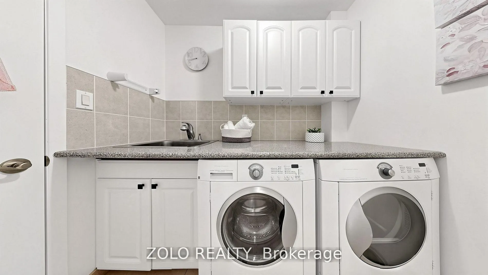 41 Meadowcliffe Drive