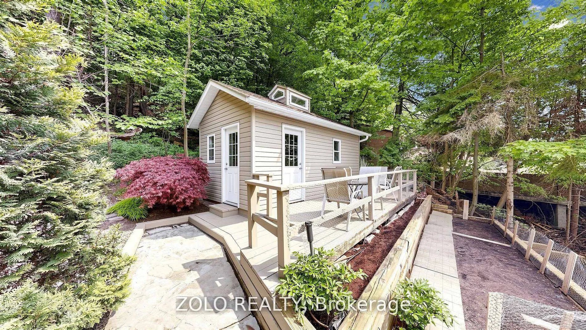 41 Meadowcliffe Drive