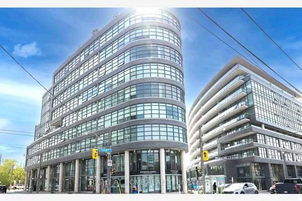 1201 Dundas Street E