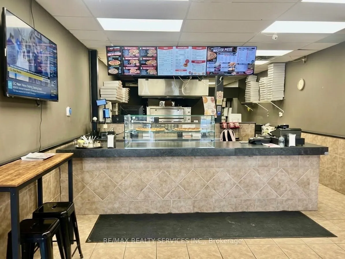 1561 Durham regional 2 Highway