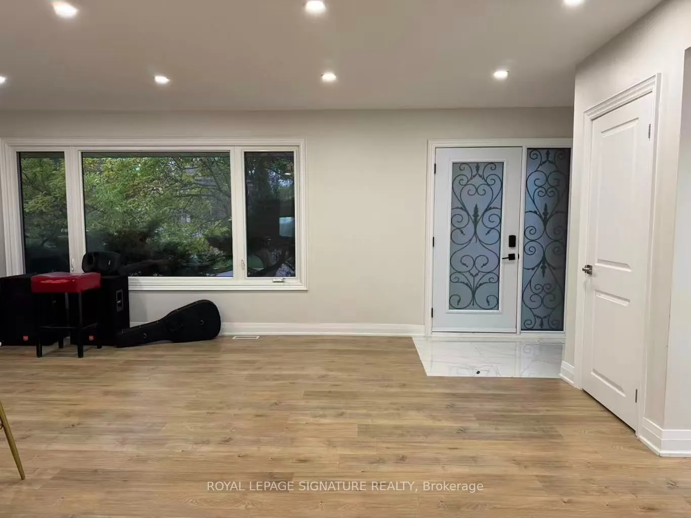 120 Earlton Road