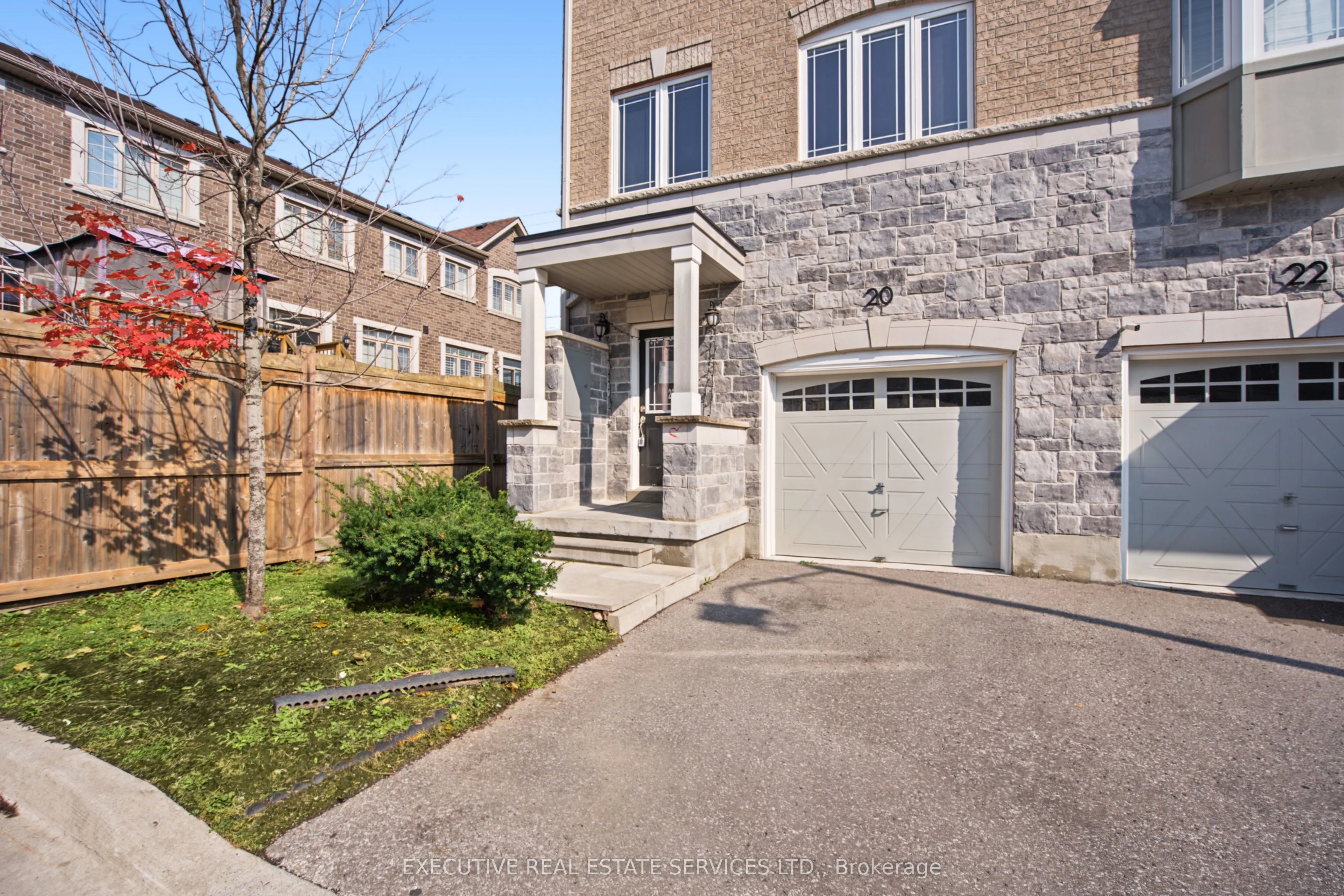 20 Waterstone Way