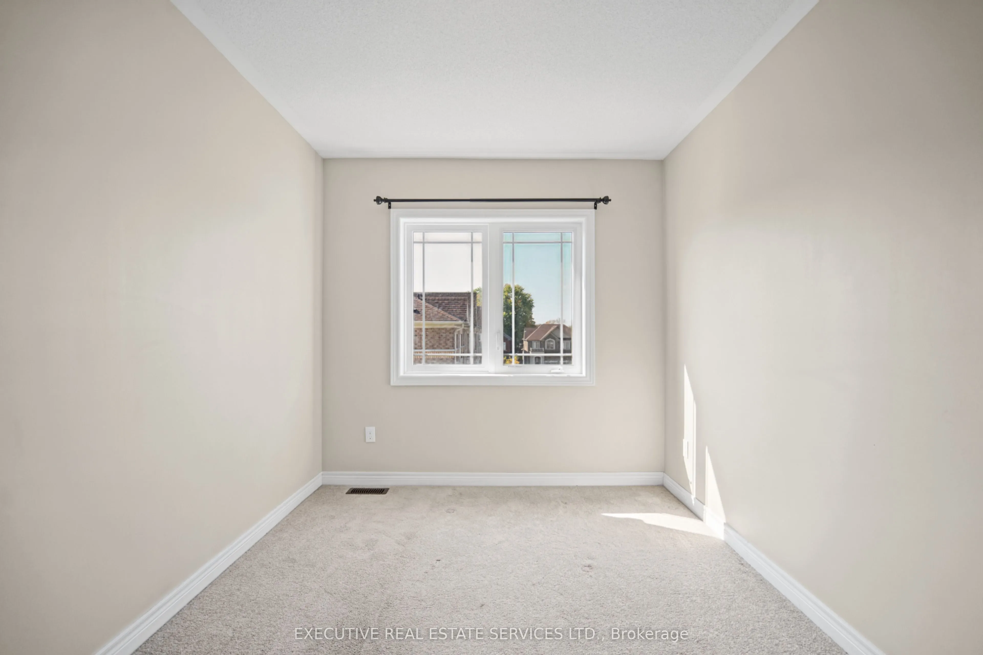 20 Waterstone Way