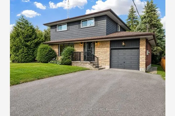 865 Regent Drive