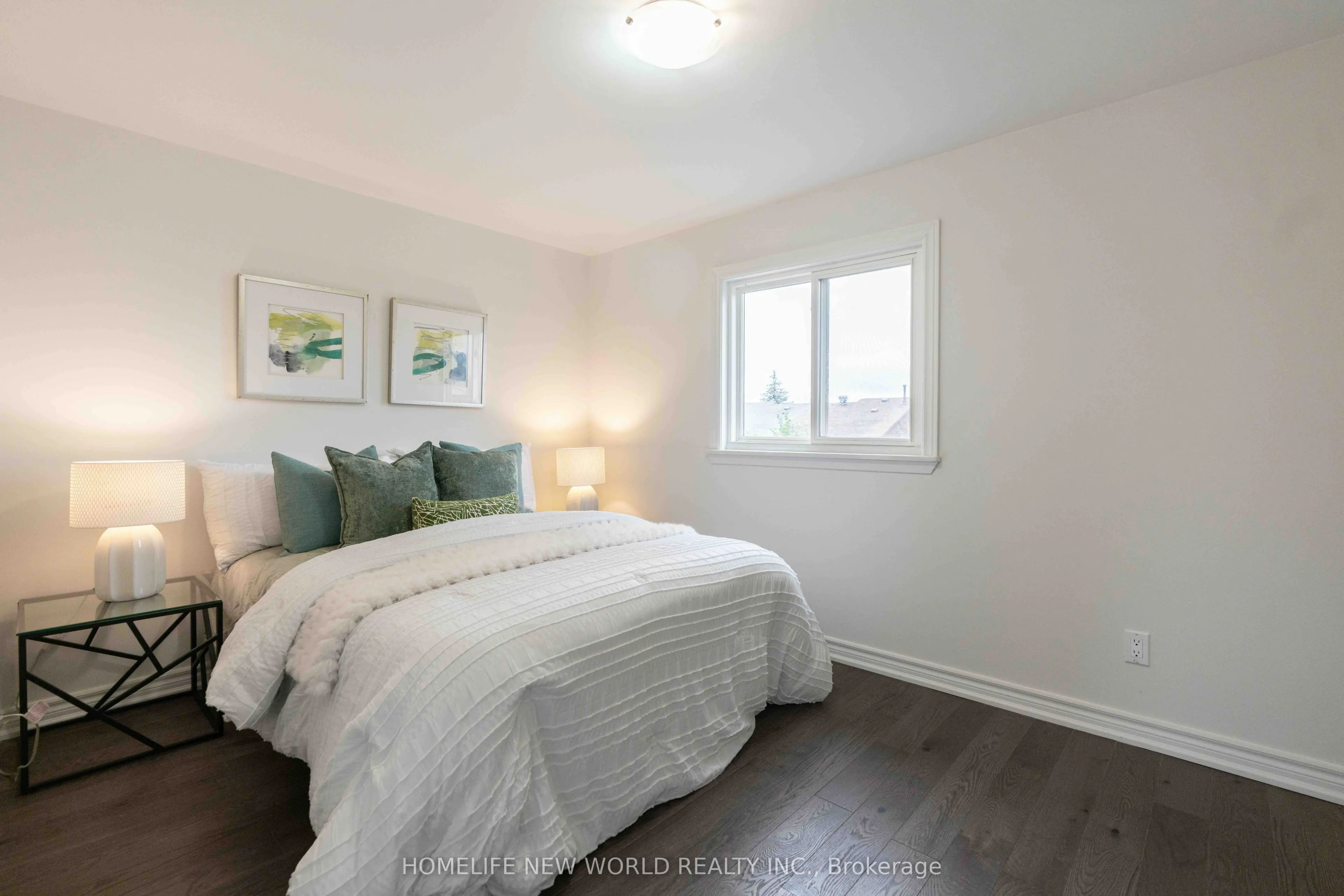 102 Alexmuir Boulevard