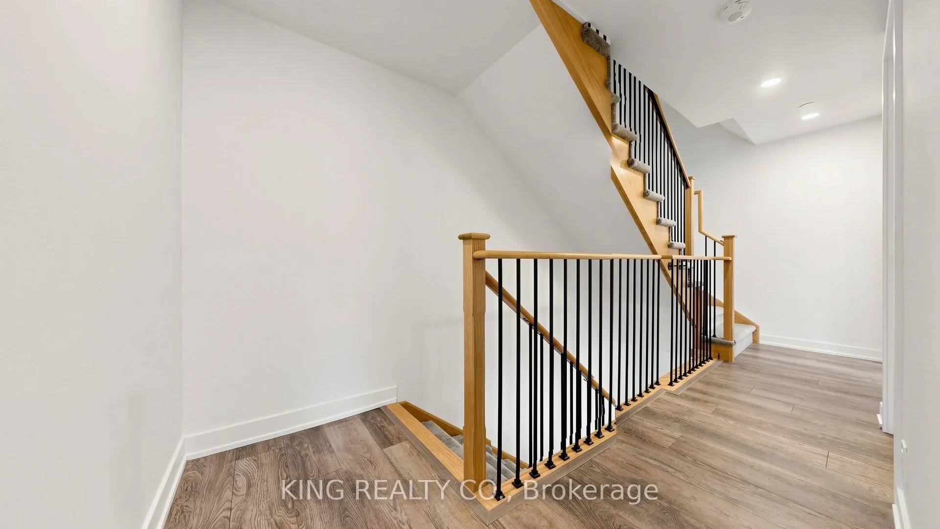 90 Mendelssohn Street #101