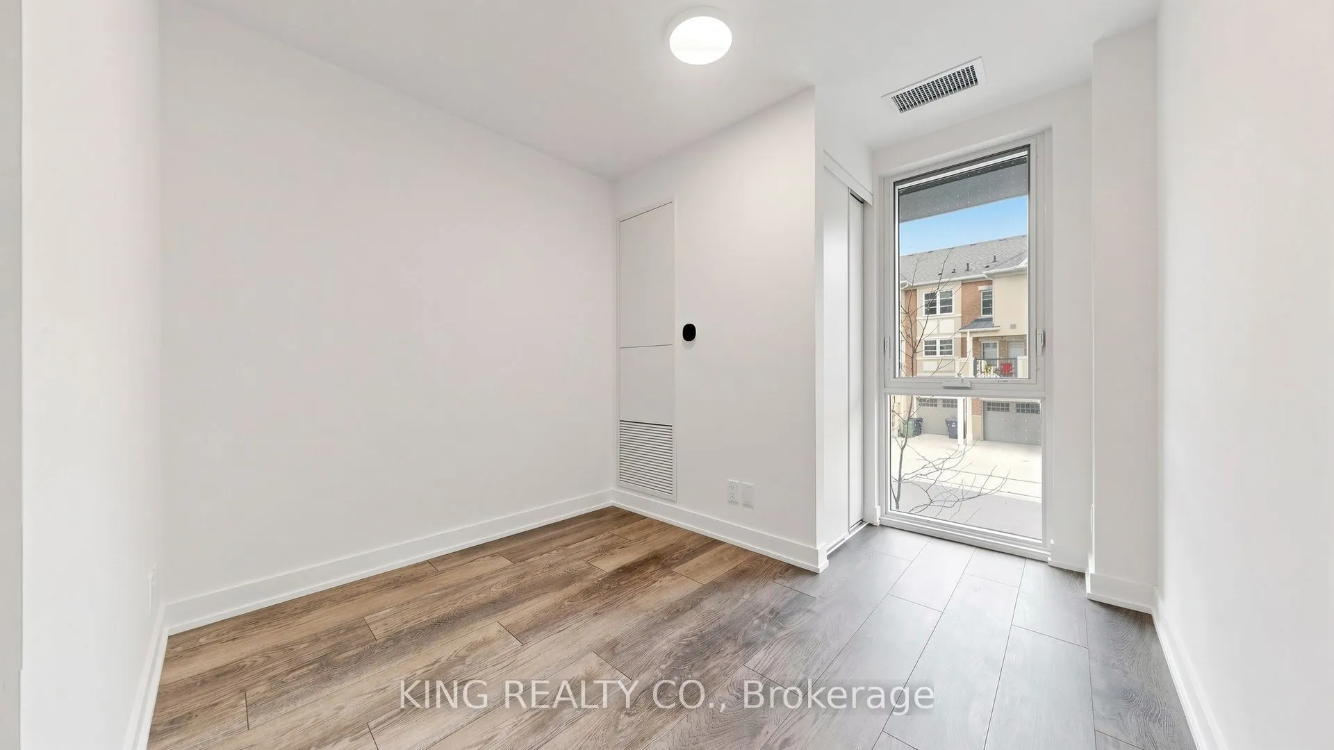 90 Mendelssohn Street #101
