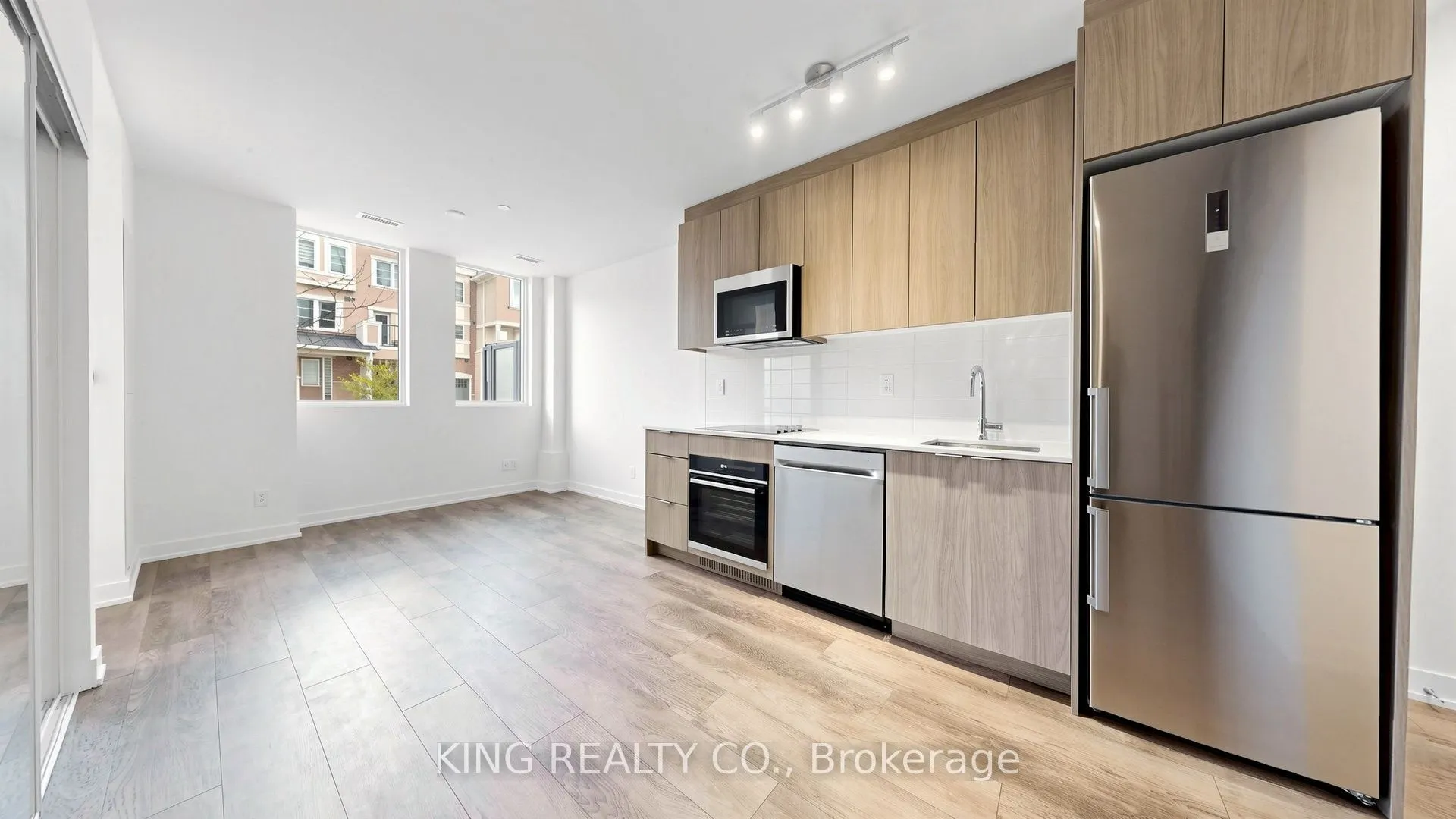 90 Mendelssohn Street #101