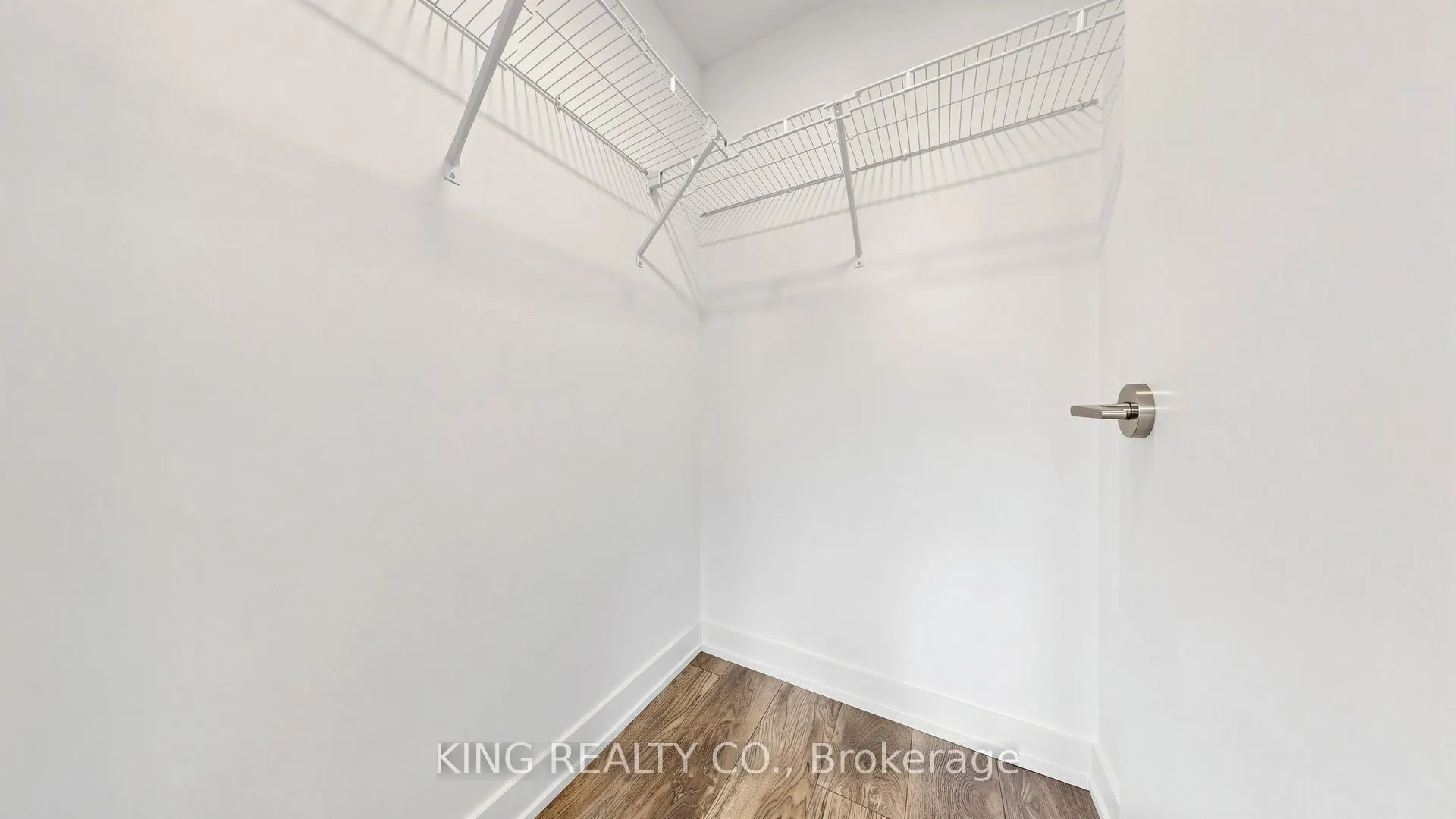 90 Mendelssohn Street #101