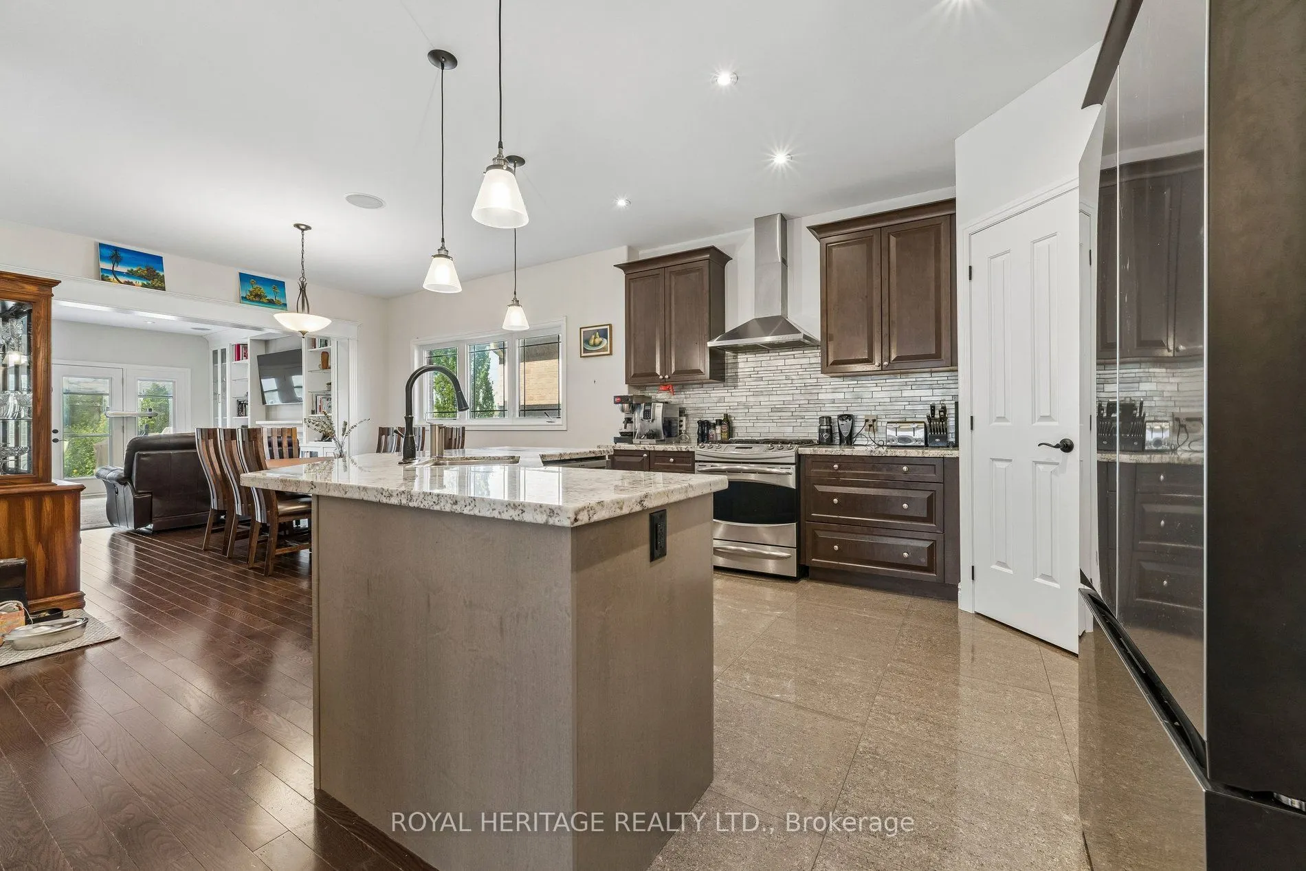 51 Gloria Crescent