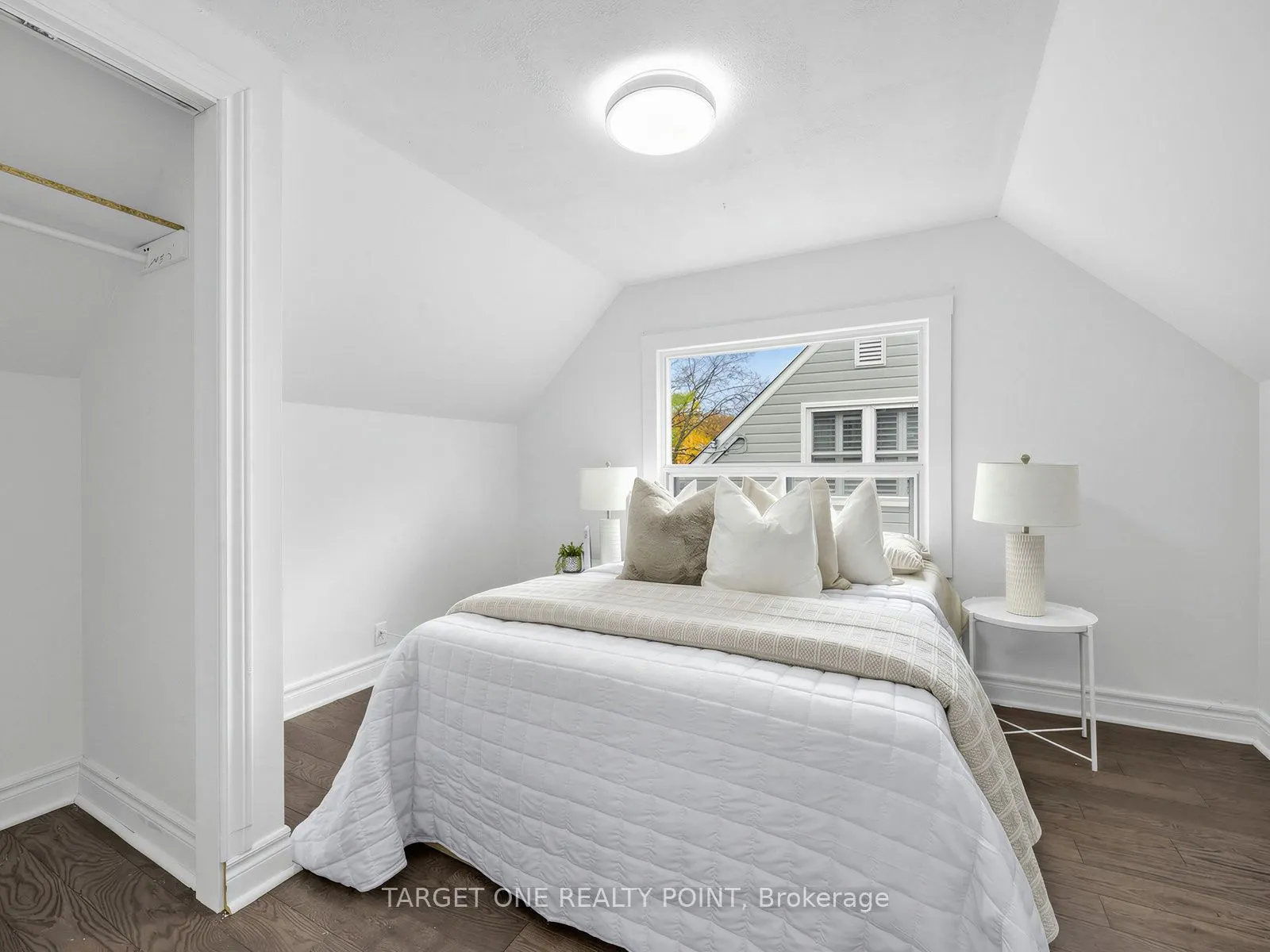 75 Gradwell Drive