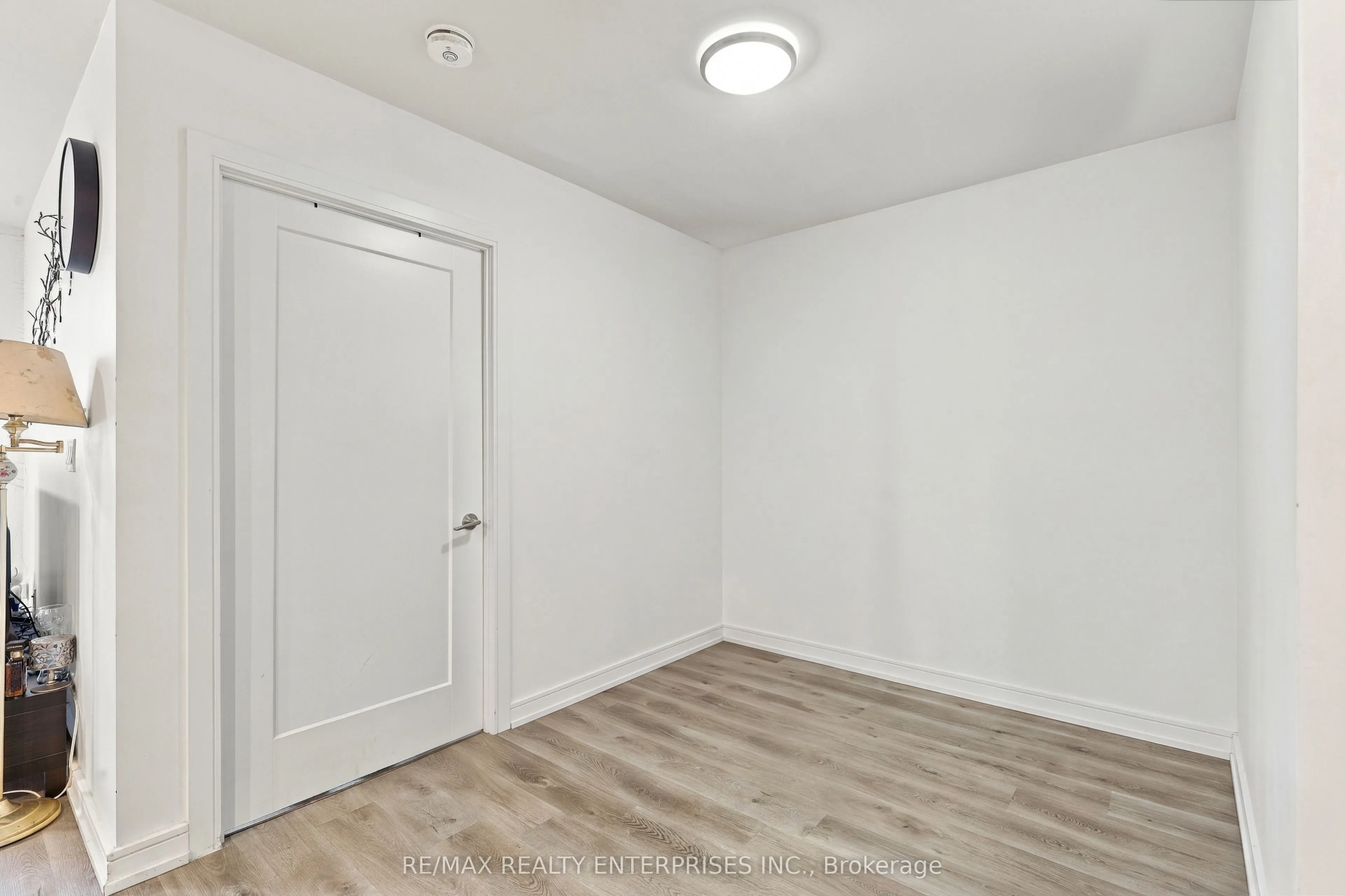 225 Village Green Square #1004