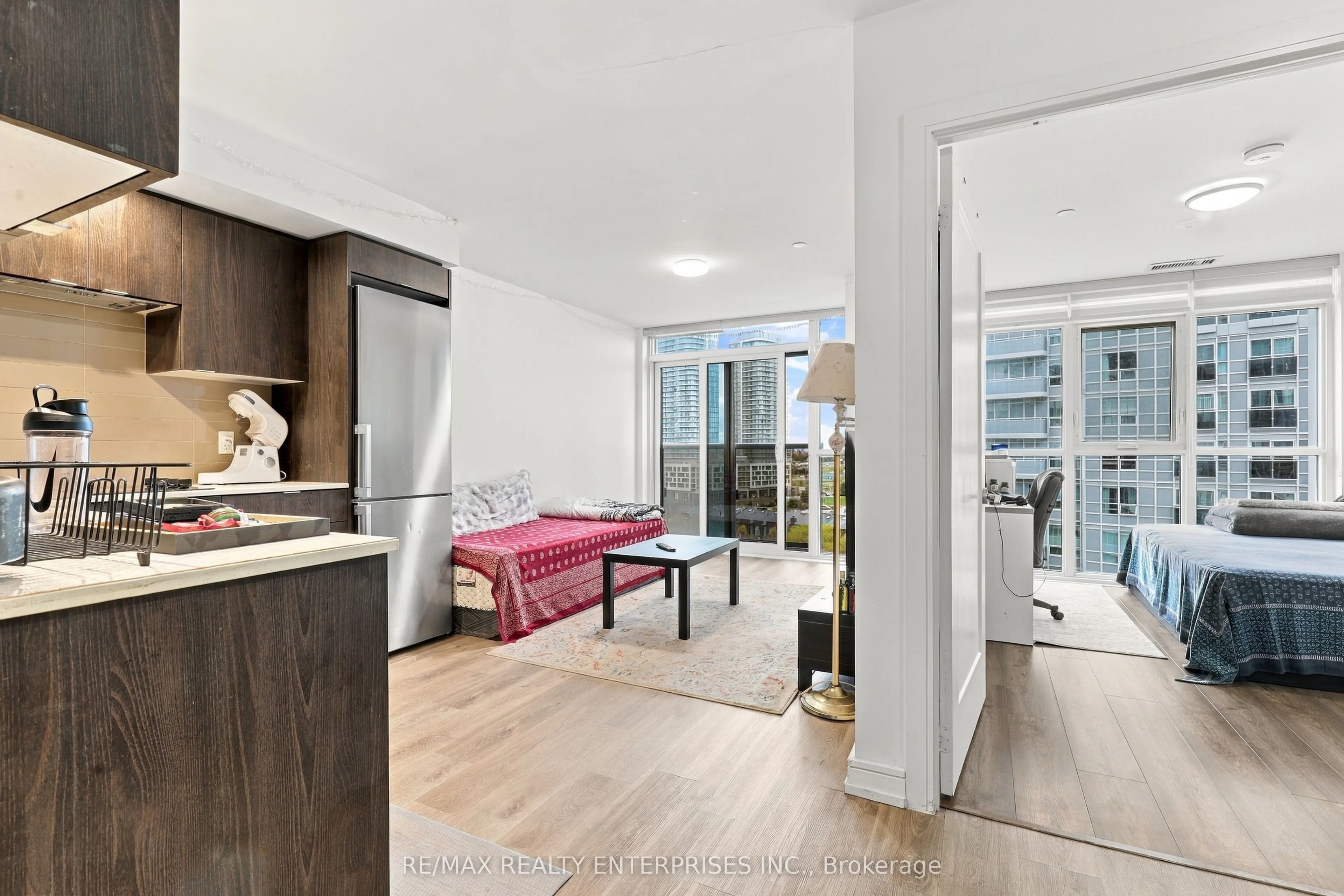 225 Village Green Square #1004