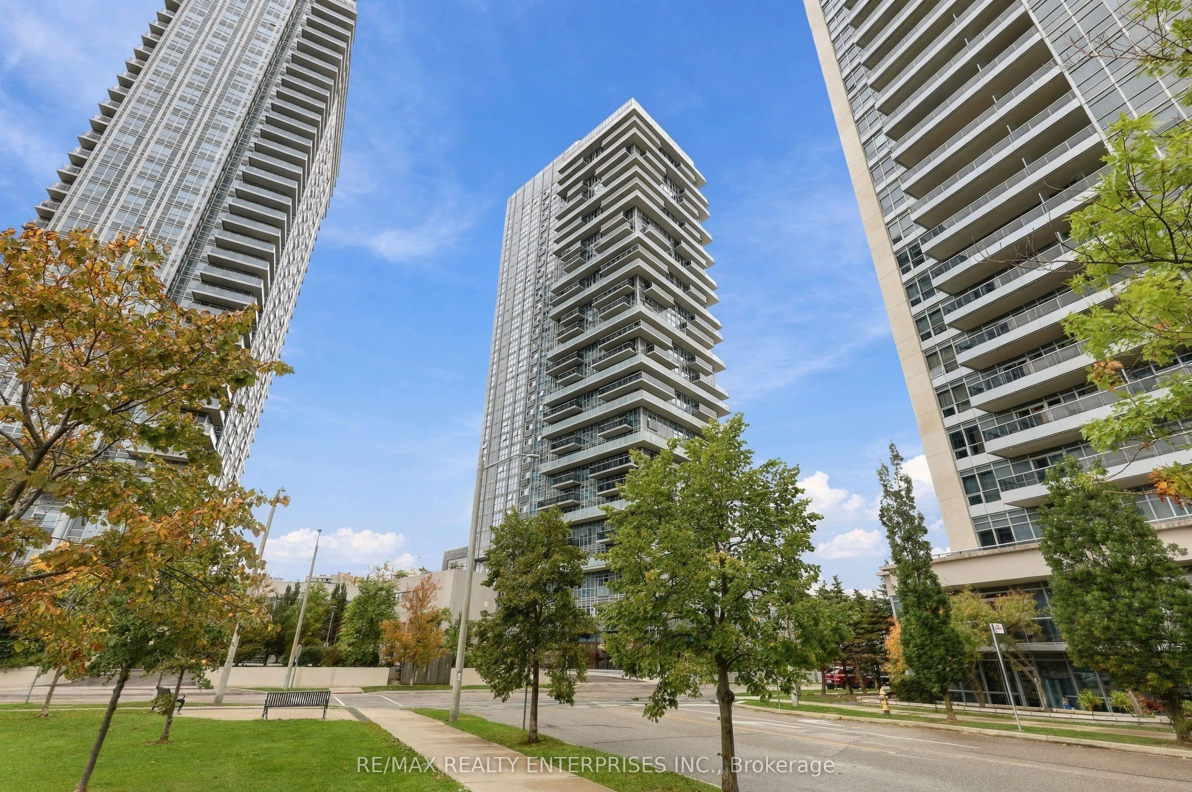 225 Village Green Square #1004