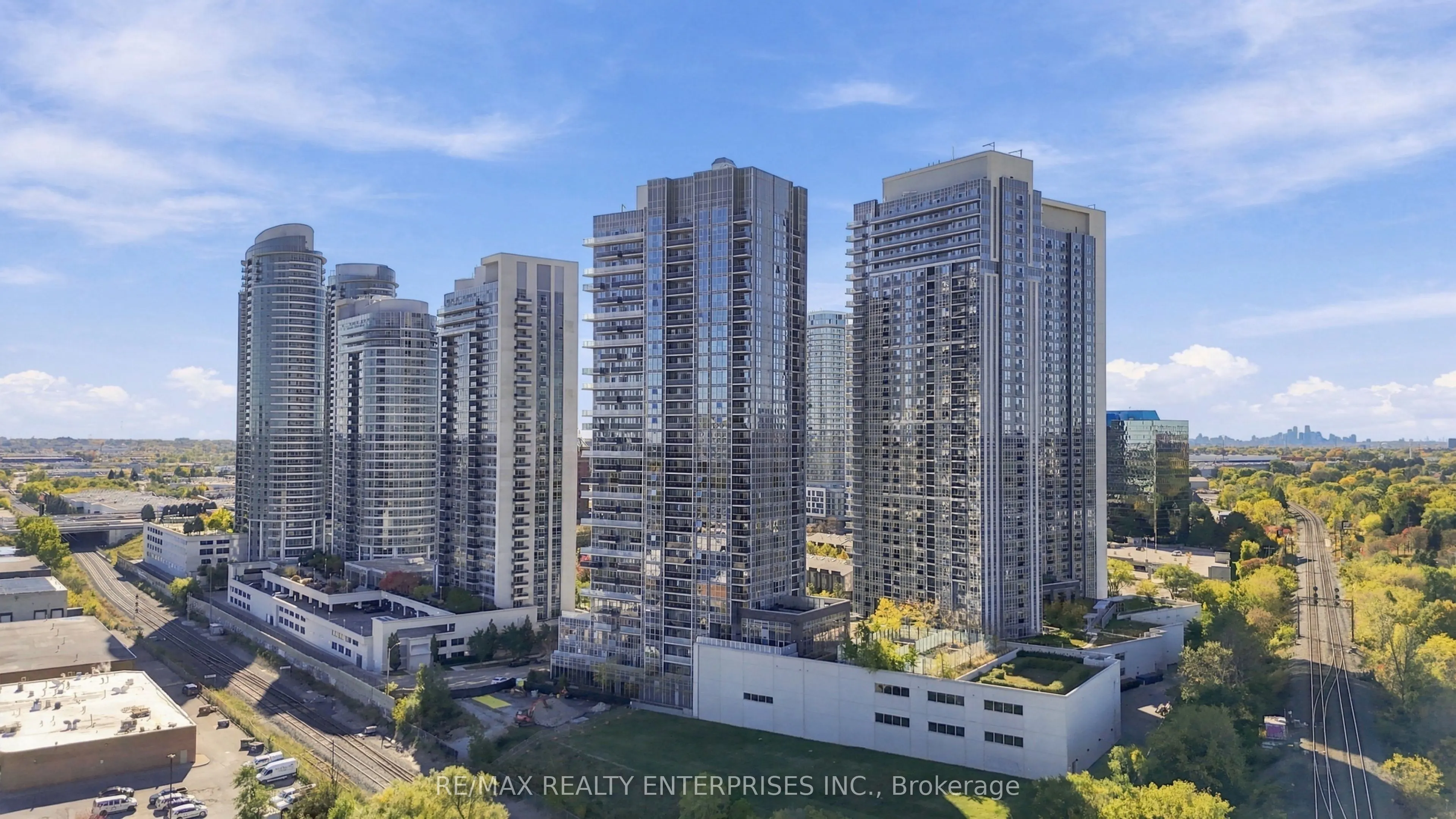 225 Village Green Square #1004