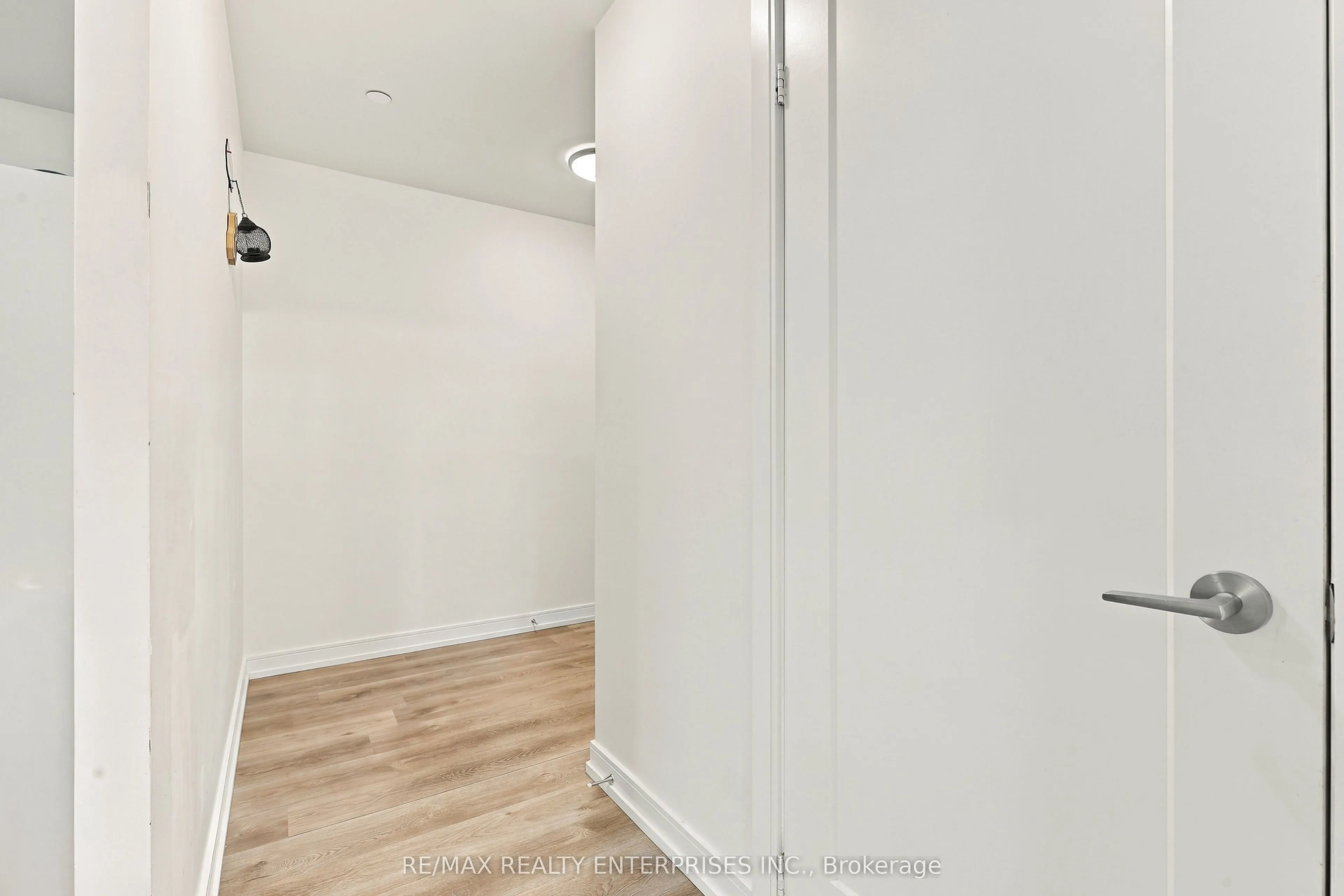 225 Village Green Square #1004